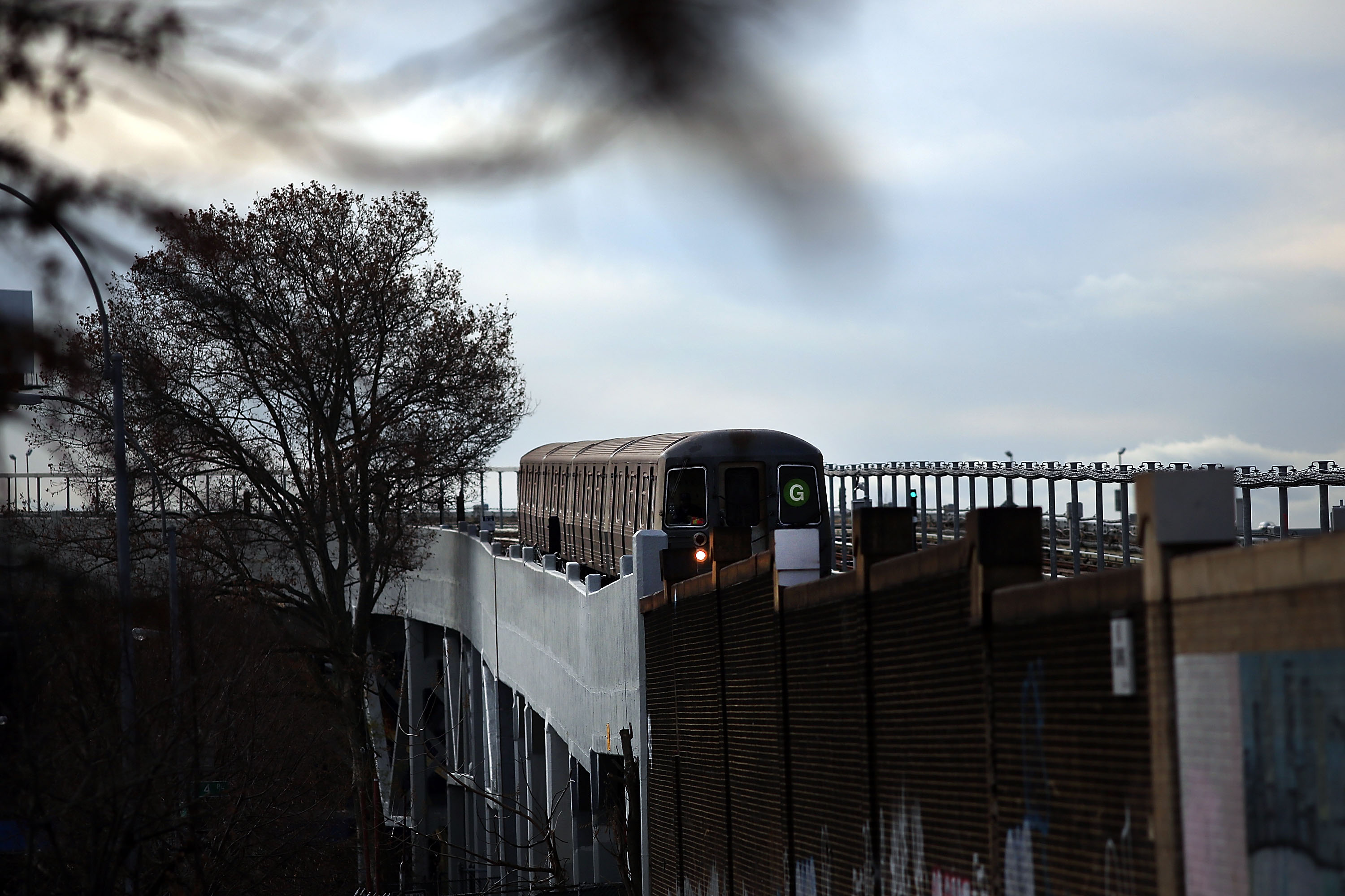 Politicians demand bigger G train upgrades during summer shutdown of line Politicians demand bigger G train upgrades during summer shutdown of line