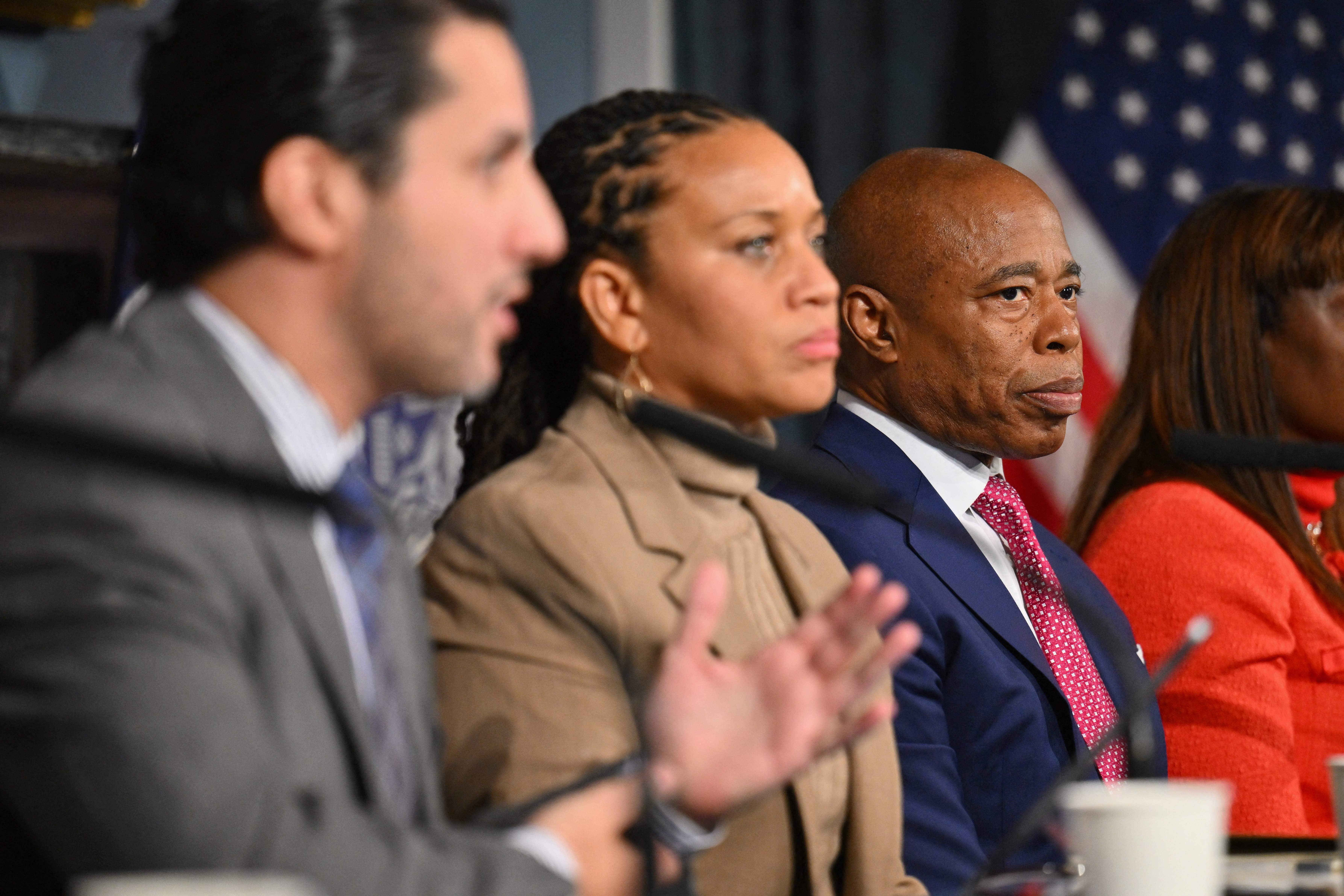 City Hall denies existence of priority inspections list favoring big developers, despite evidence City Hall denies existence of priority inspections list favoring big developers, despite evidence