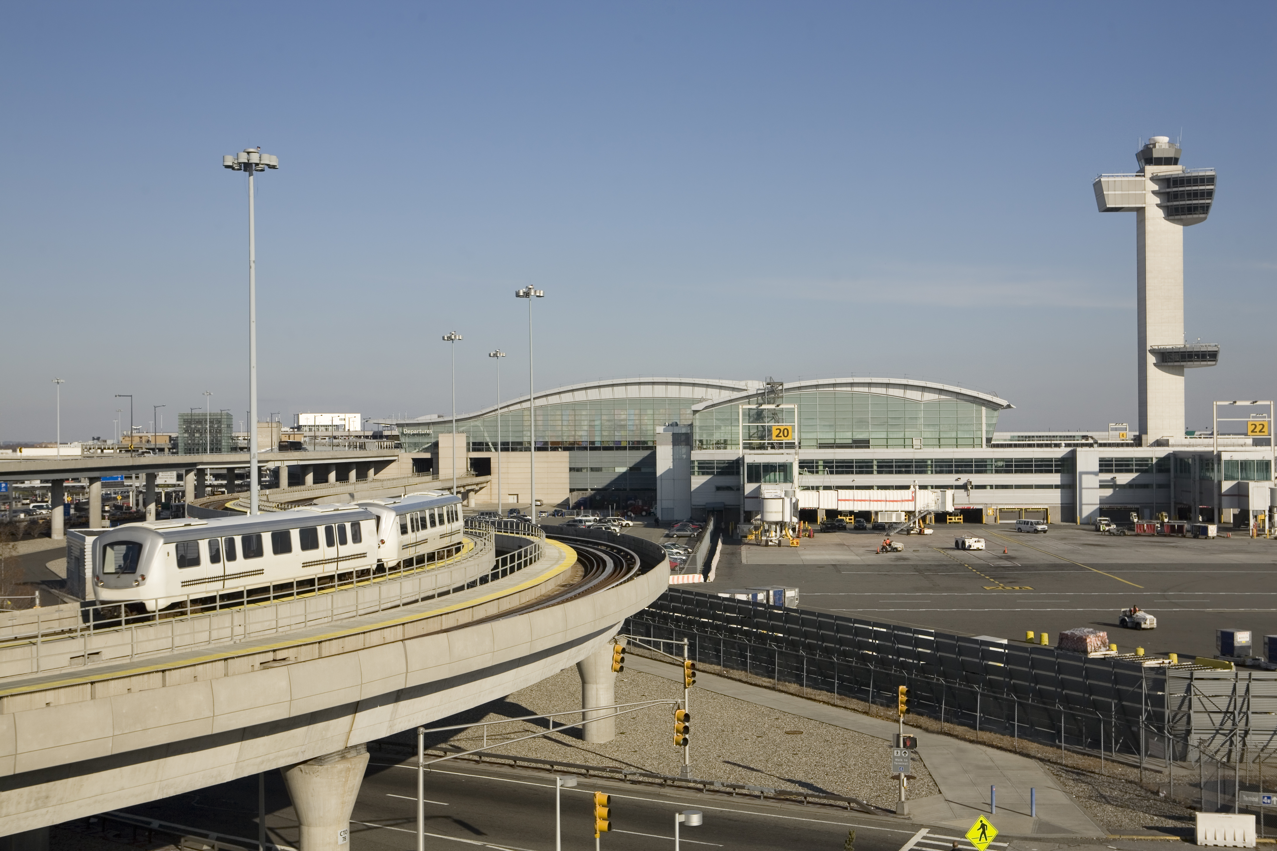 2 construction workers die in JFK Airport incident