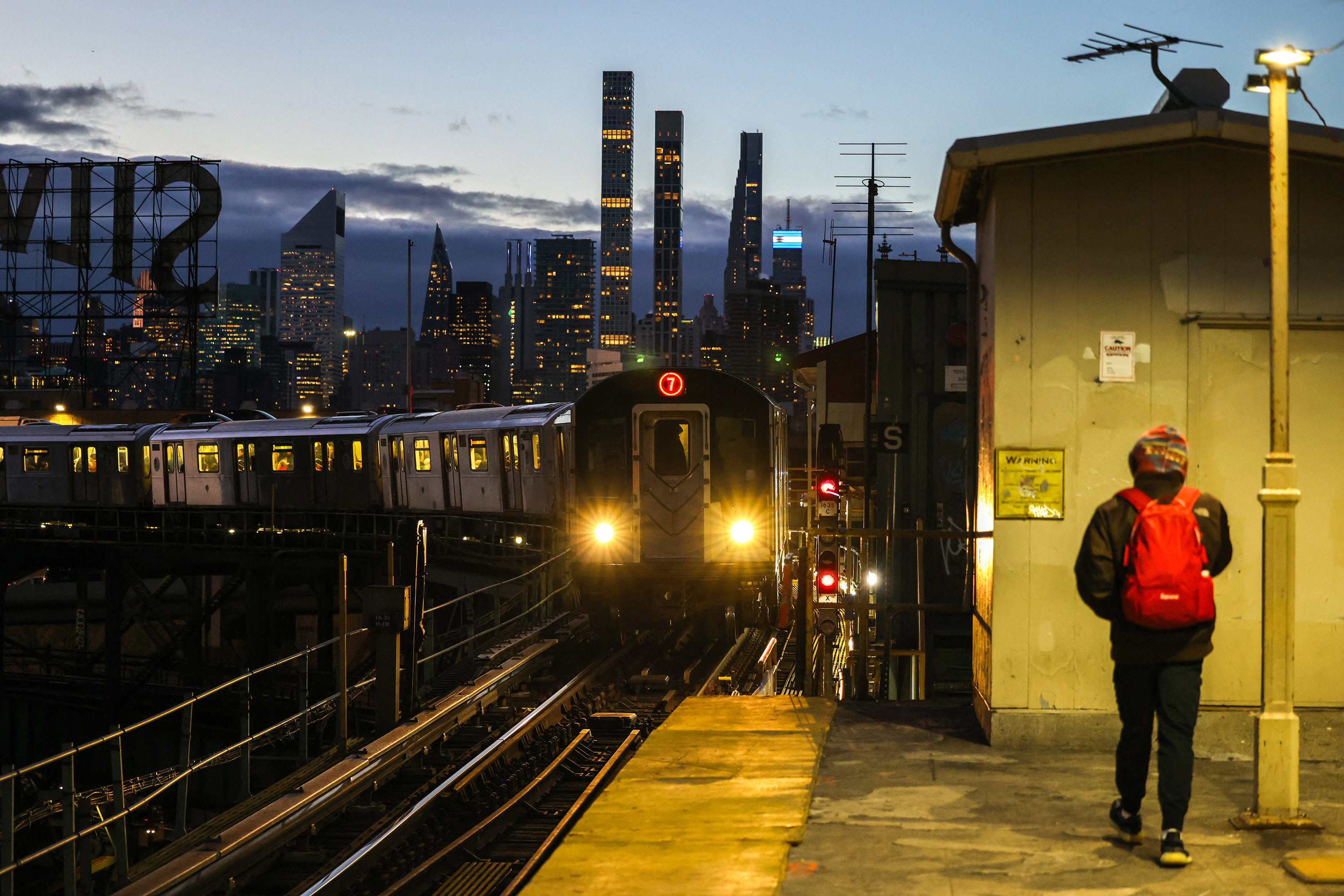 No Queensboro Plaza trains all weekends in January