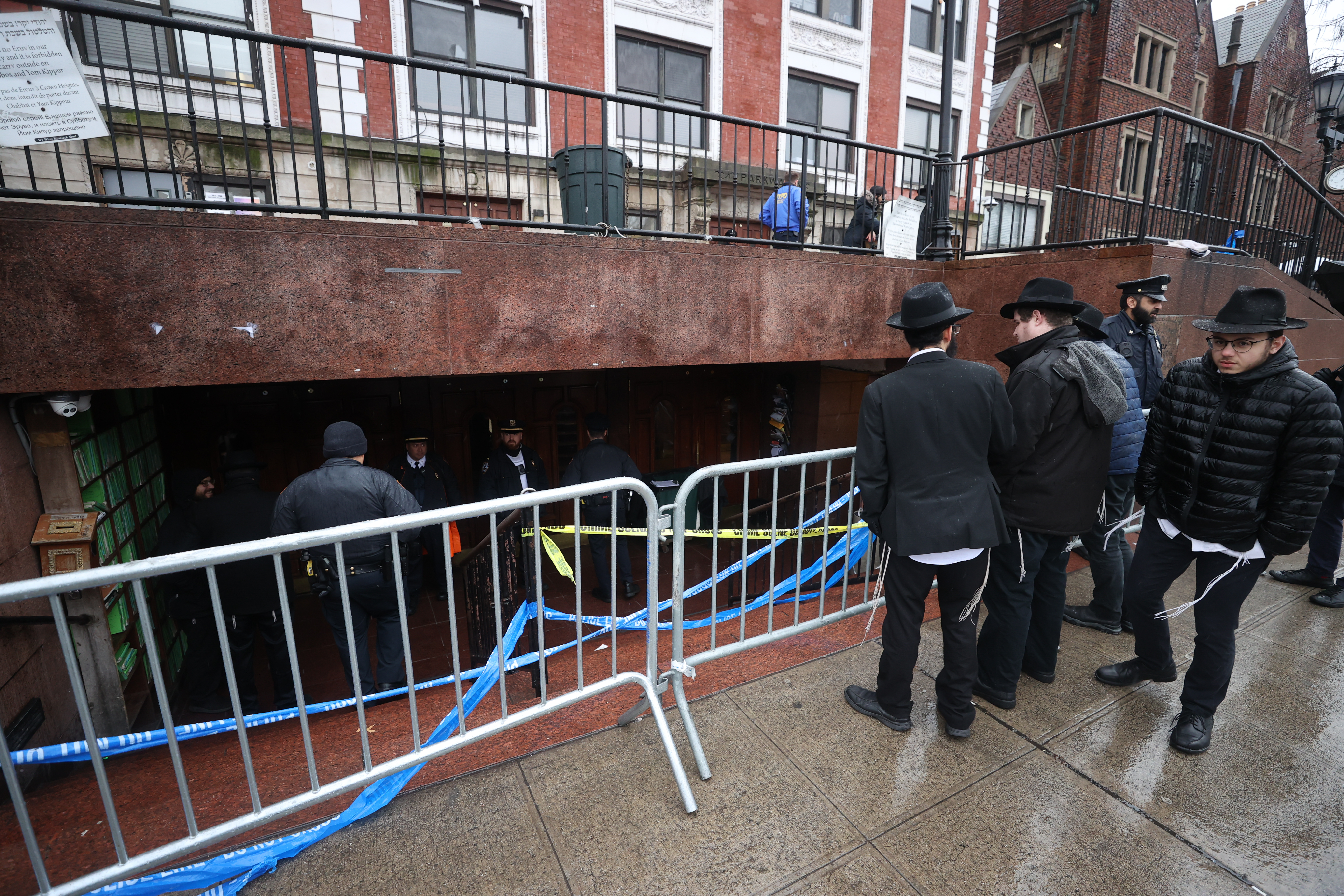 NYC hits Chabad headquarters with vacate and emergency work orders over illegal tunnel NYC hits Chabad headquarters with vacate and emergency work orders over illegal tunnel