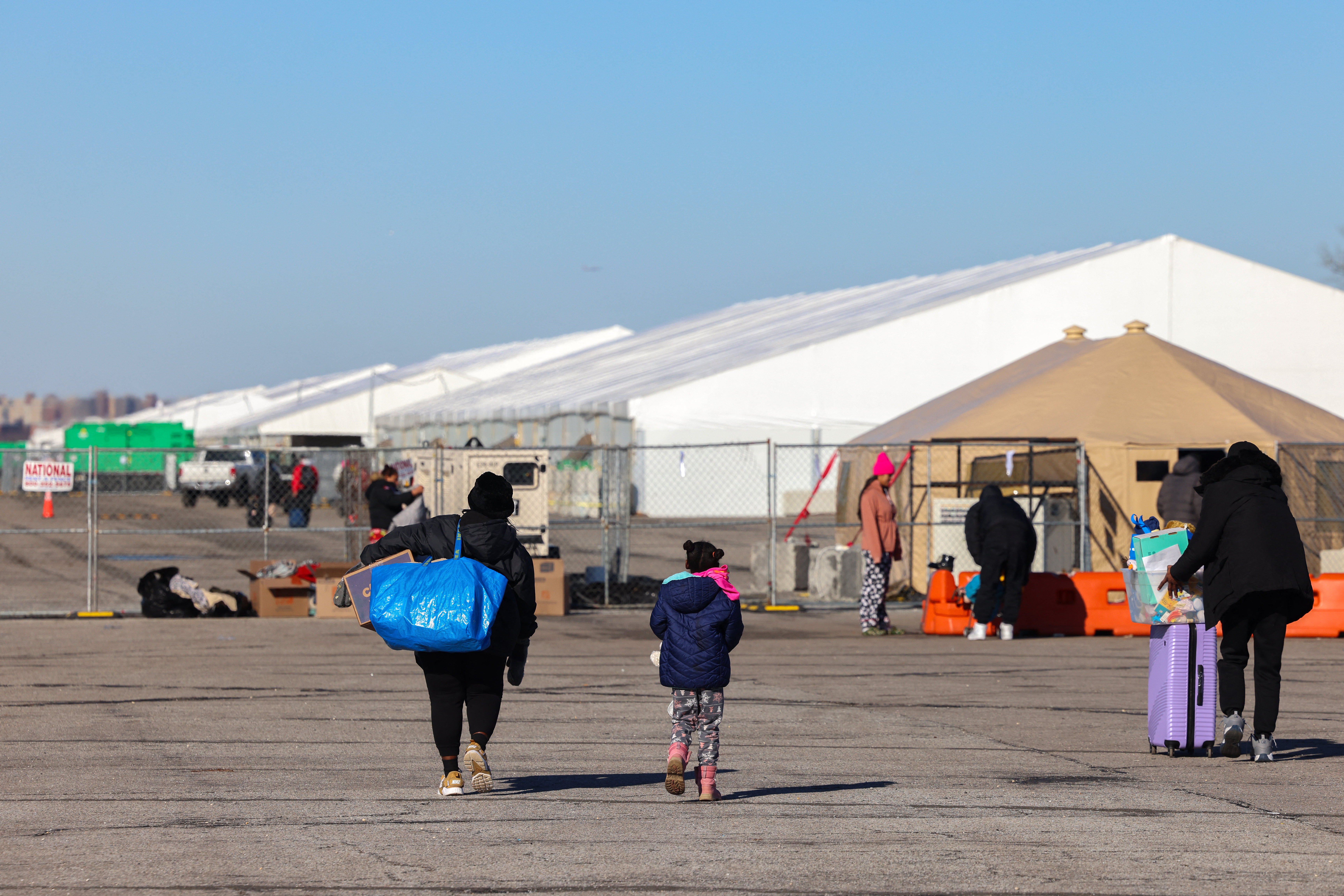 NYC’s evacuation plan for Floyd Bennett migrant shelter is light on detail NYC’s evacuation plan for Floyd Bennett migrant shelter is light on detail