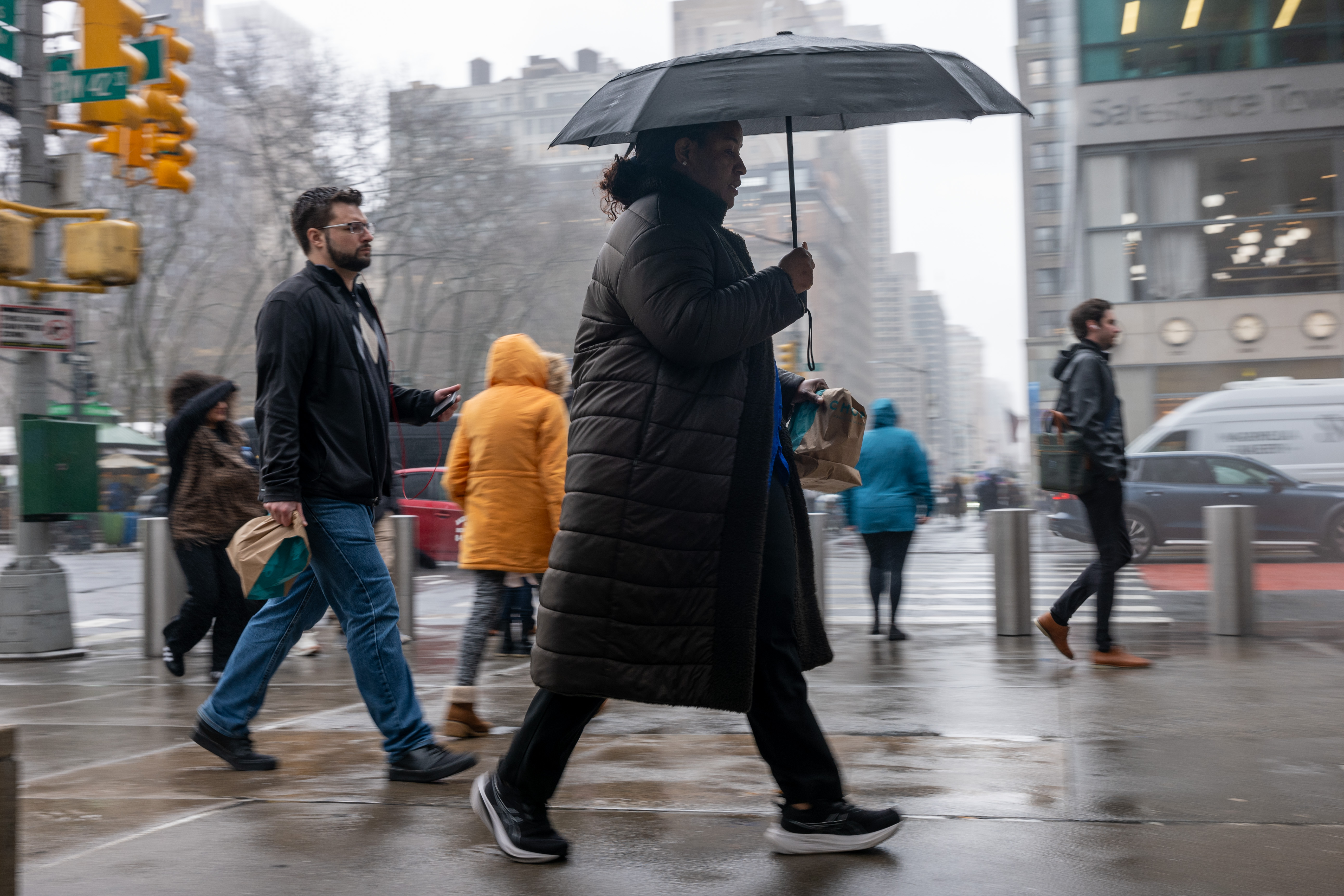 Weekend rain will turn into strong winds in NYC, meteorologist says Weekend rain will turn into strong winds in NYC, meteorologist says