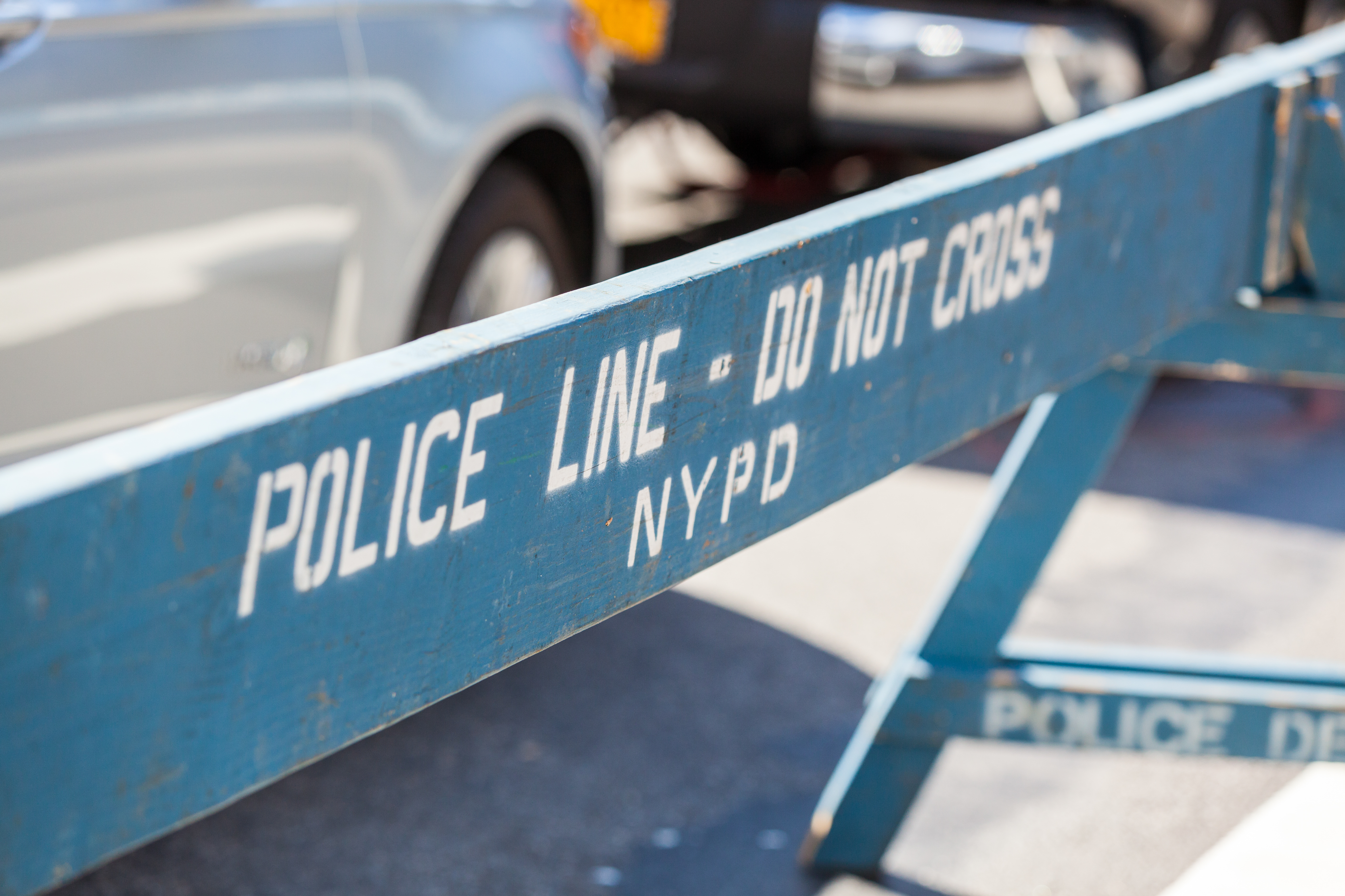 Off-duty officer shot during Queens street scuffle: NYPD