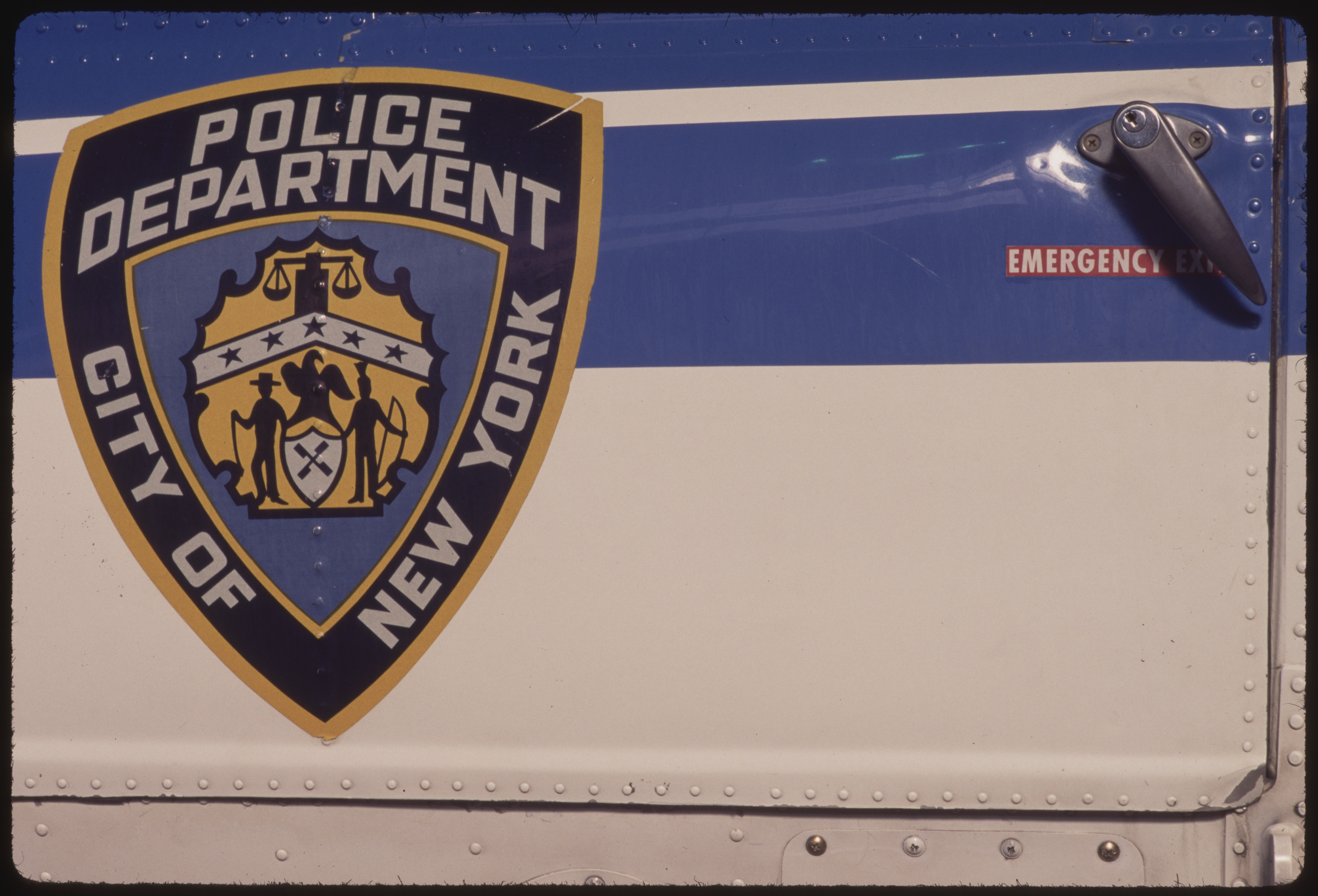 NYC 911 dispatchers strike deal including bonuses, shorter work weeks