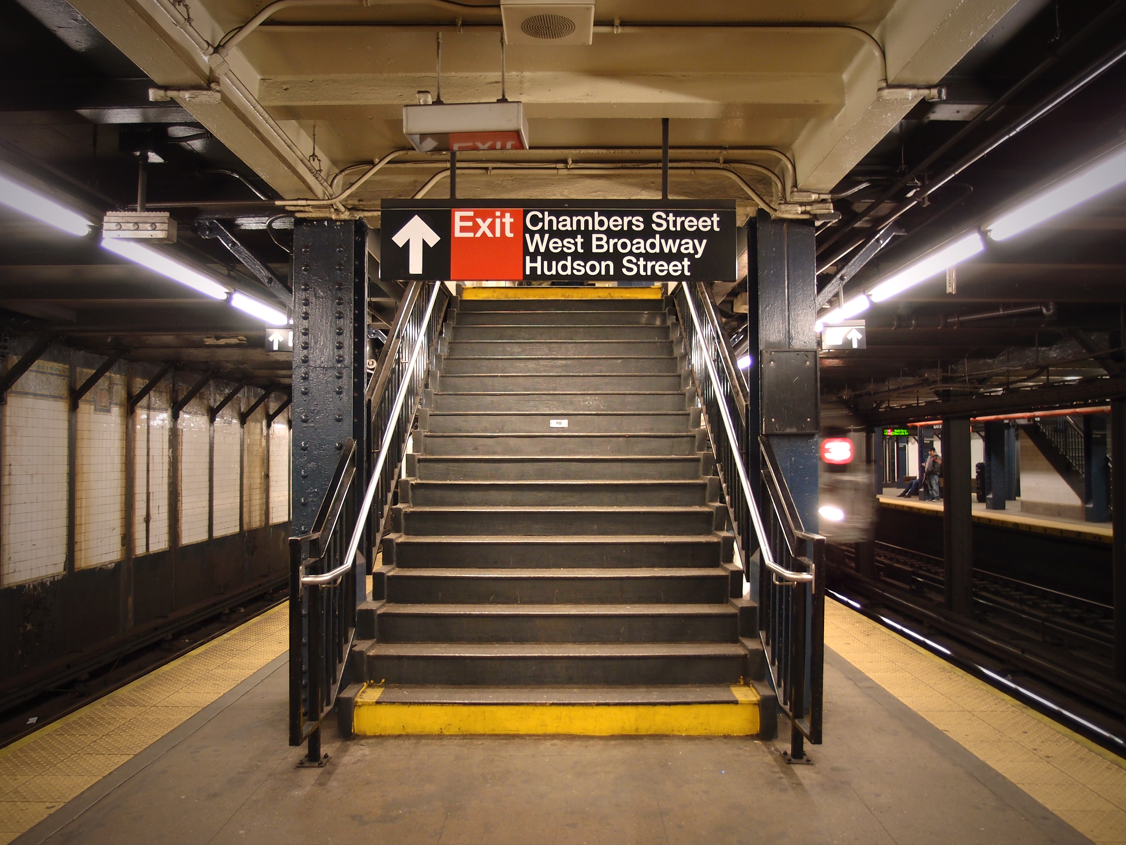 Woman recovering after Chambers Street subway push