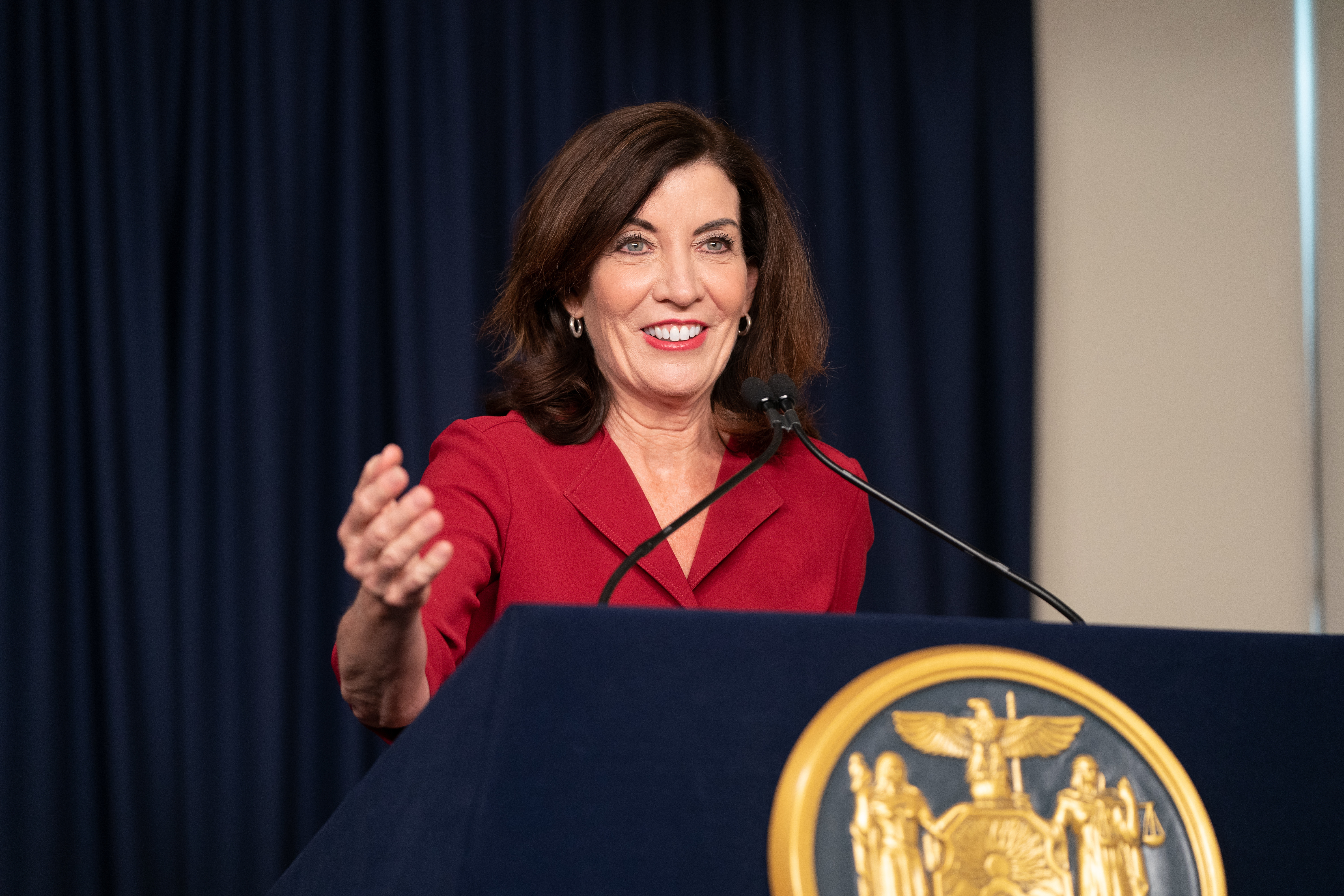 NY Gov. Kathy Hochul wins Democratic primary — the first woman to do so in the state, AP projects