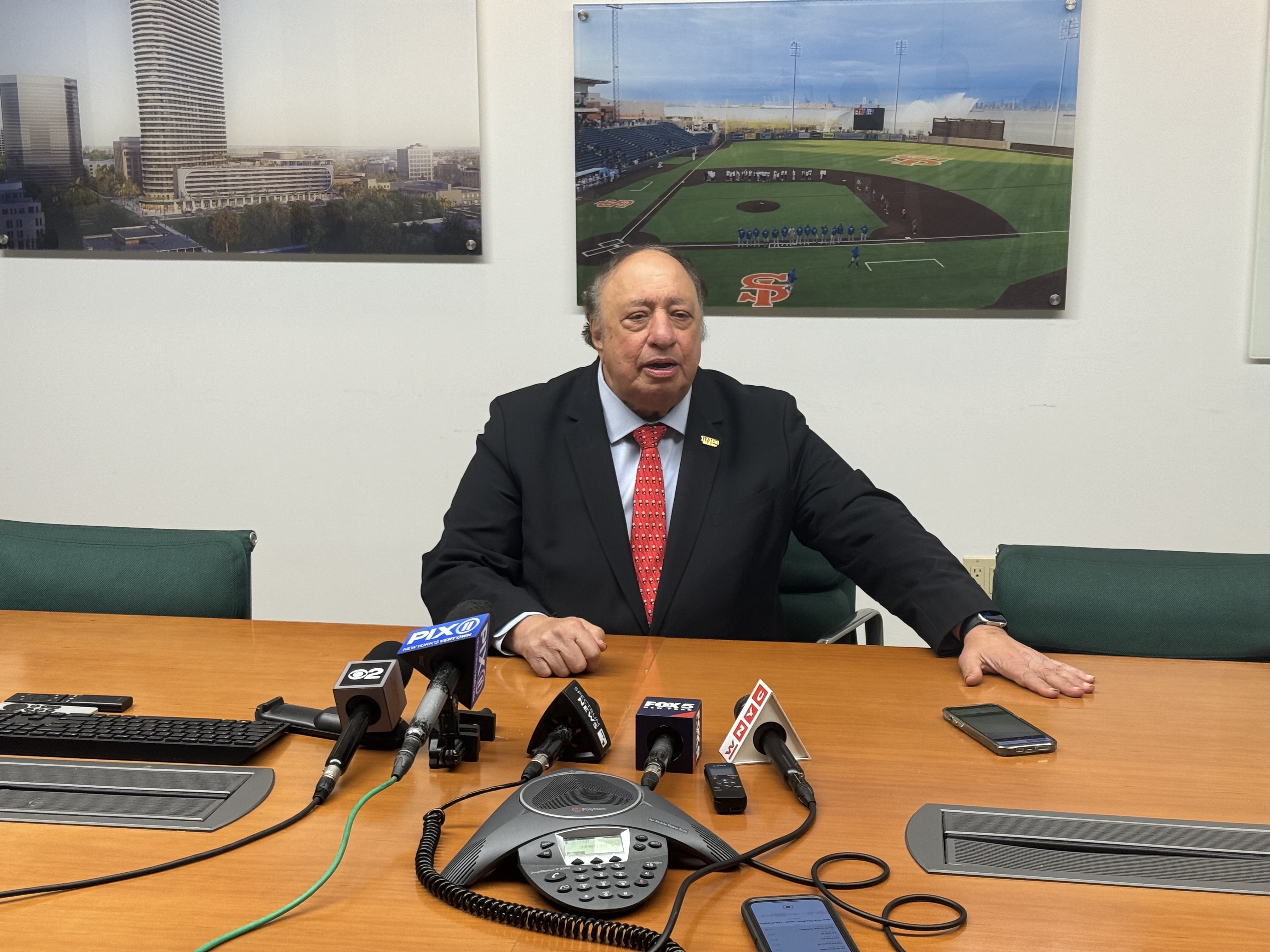 Billionaire John Catsimatidis calls for pandas in NYC, says they would save the city