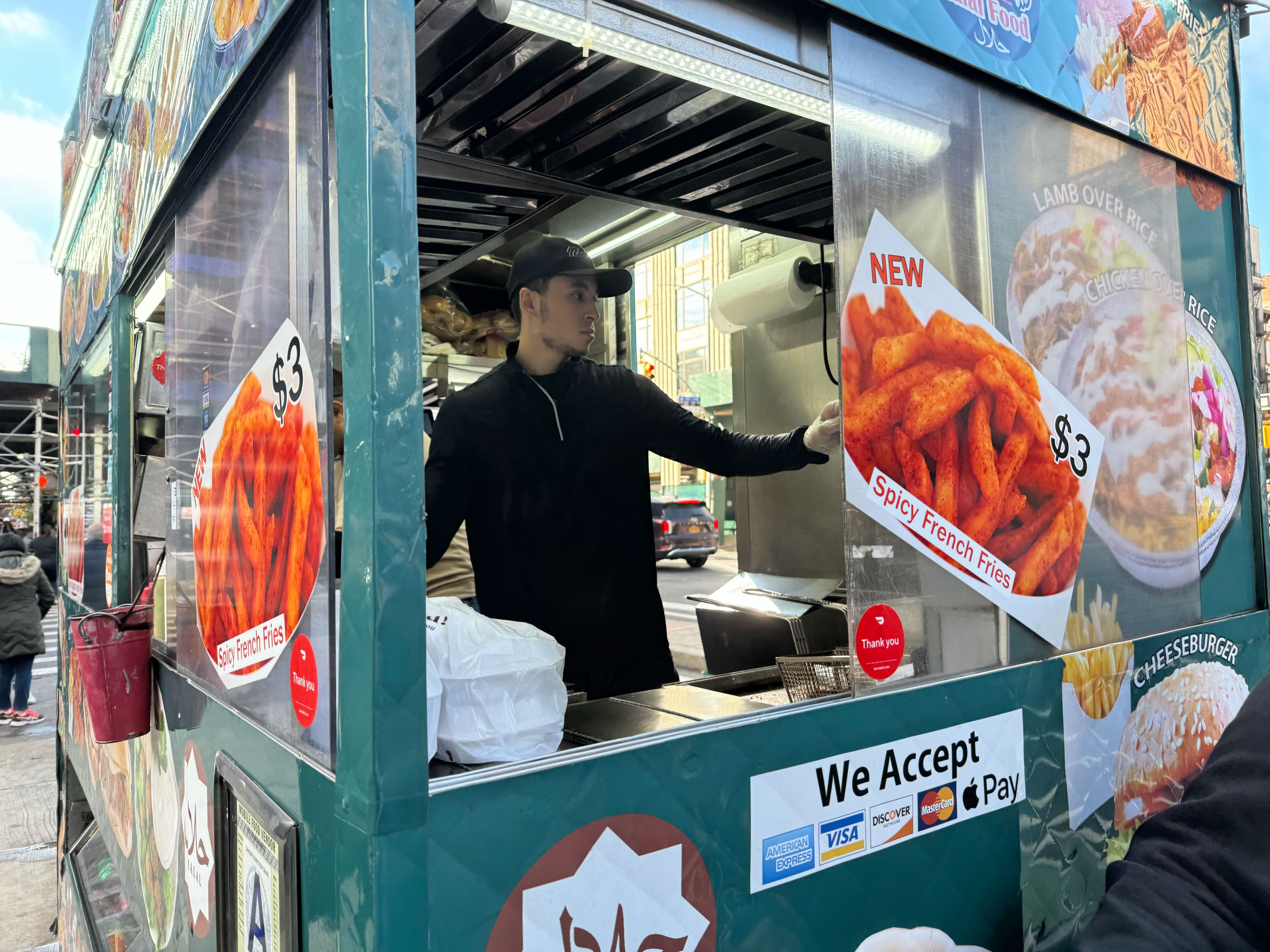 Upper East Side neighborhood rallies around street vendor after Islamophobic video goes viral