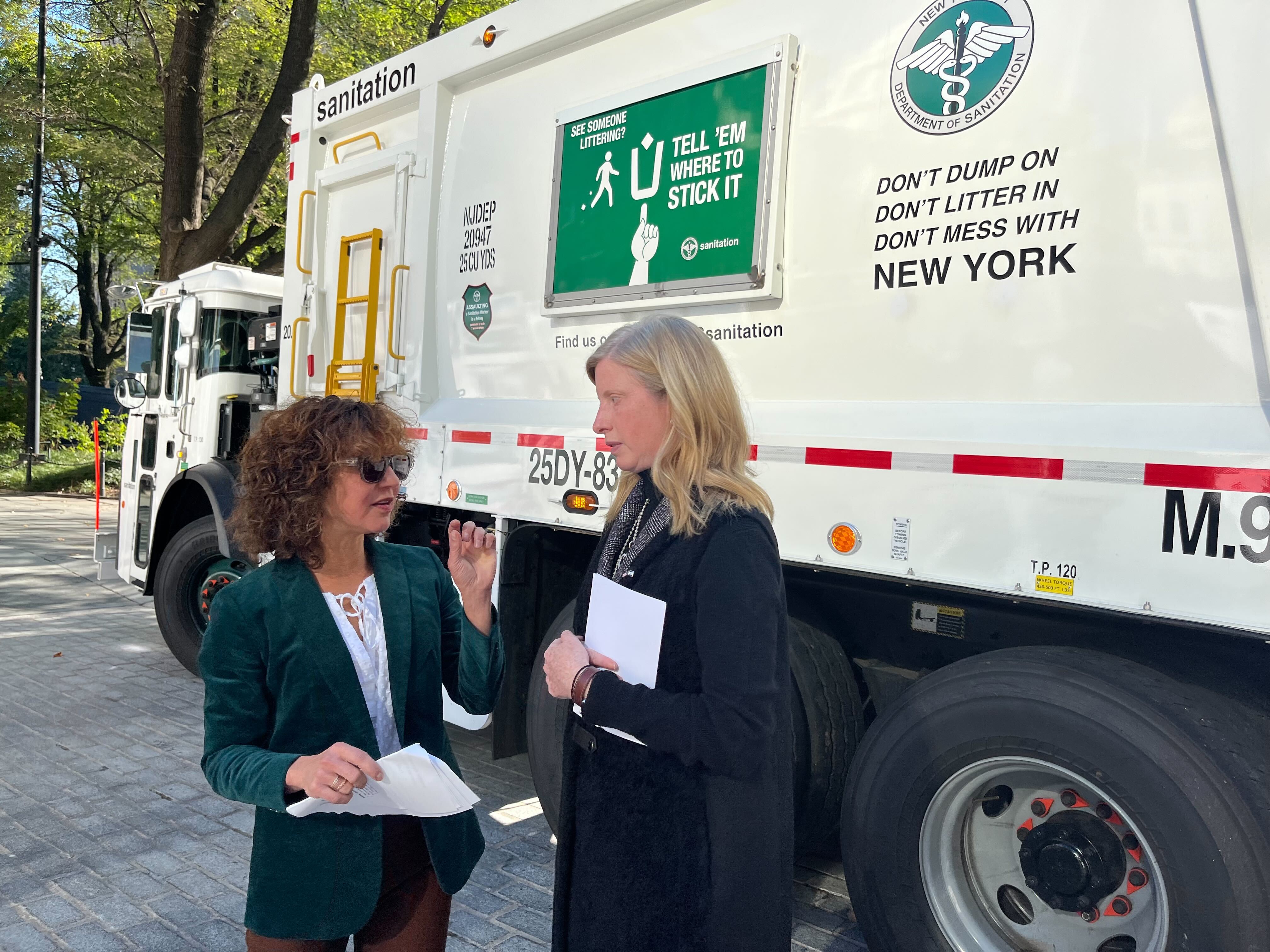 New York City: What If We Put Trash Inside Cans?