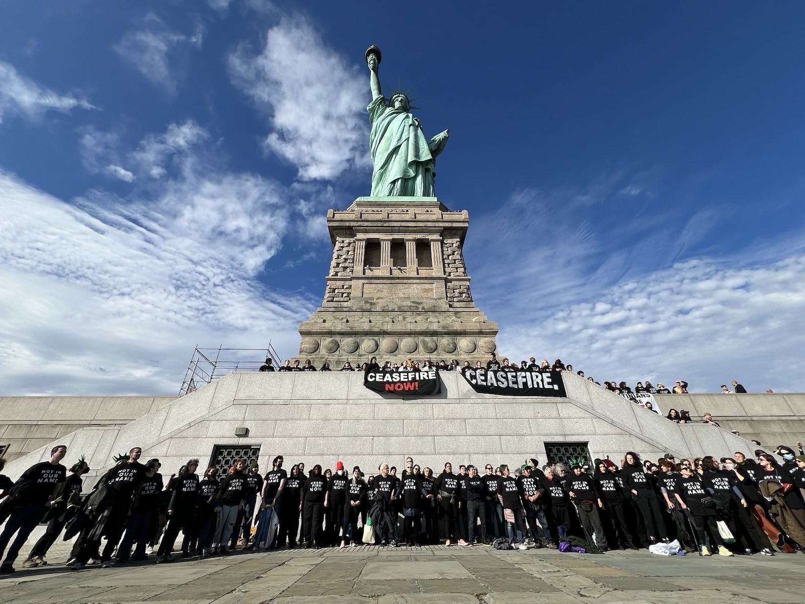 Statue of Liberty swarmed by protesters urging Israel-Hamas cease-fire