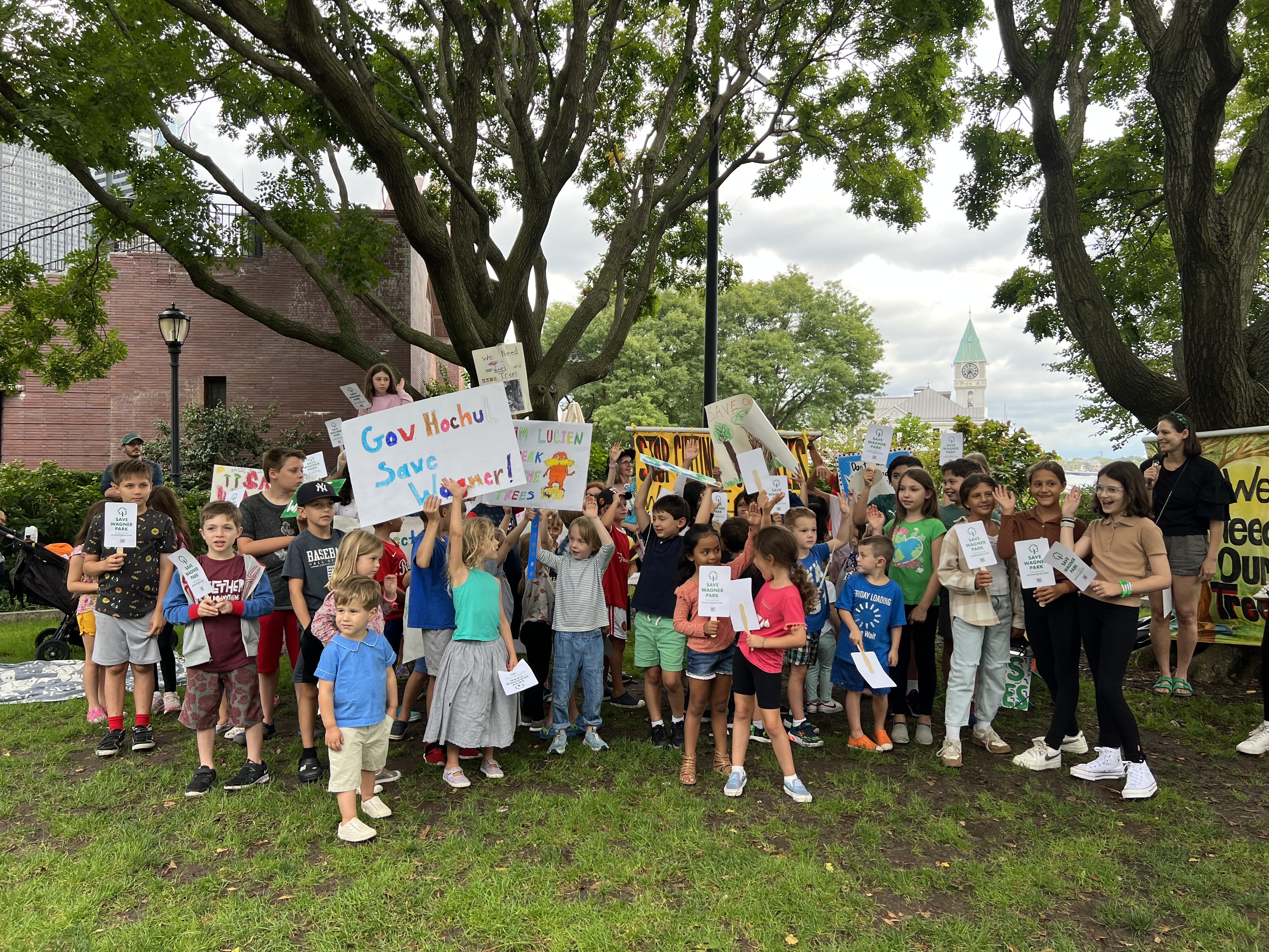 Battery Park City residents rally as Wagner Park overhaul project looms
