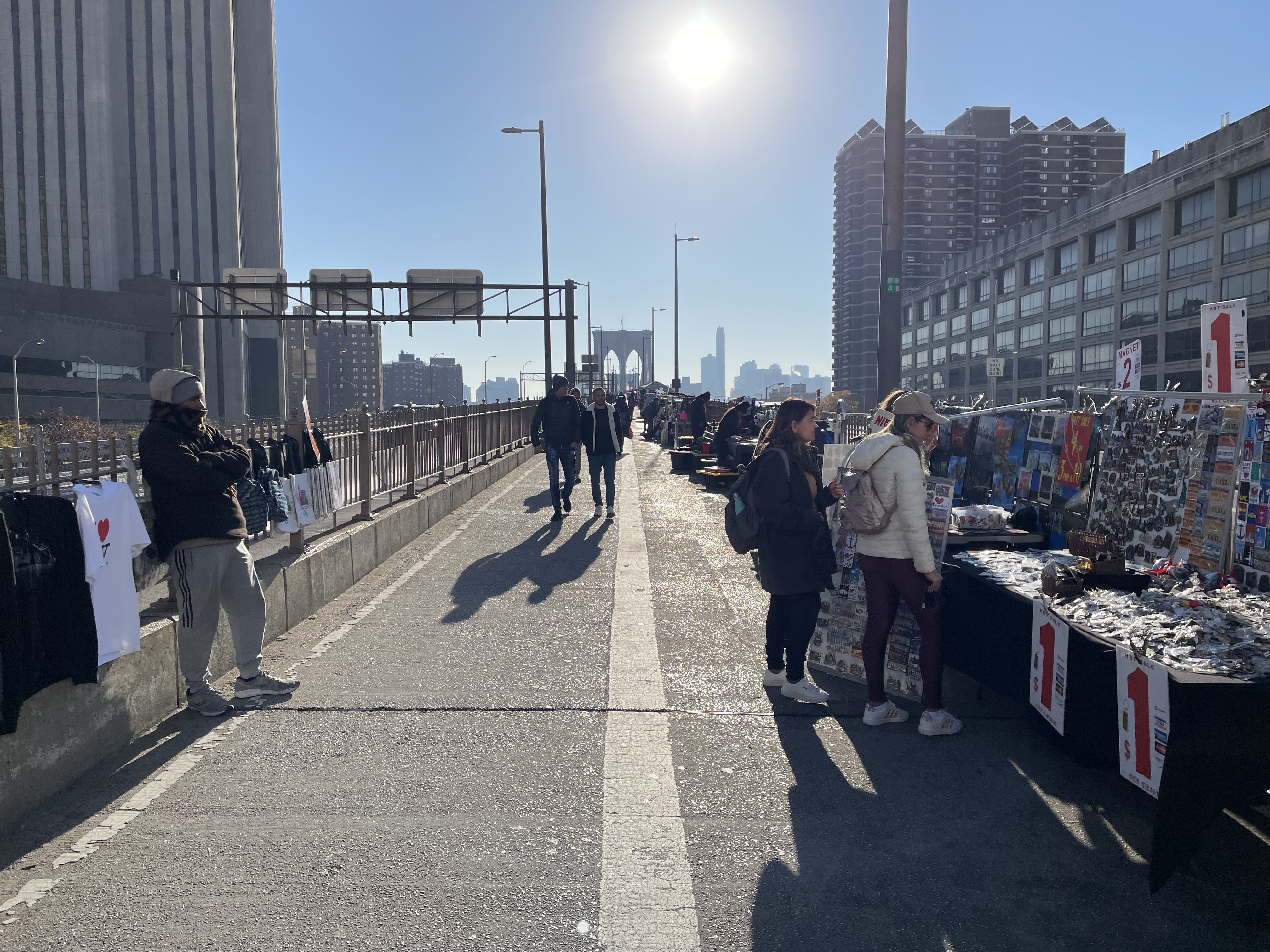 NYC seeks total ban of vendors on the Brooklyn Bridge