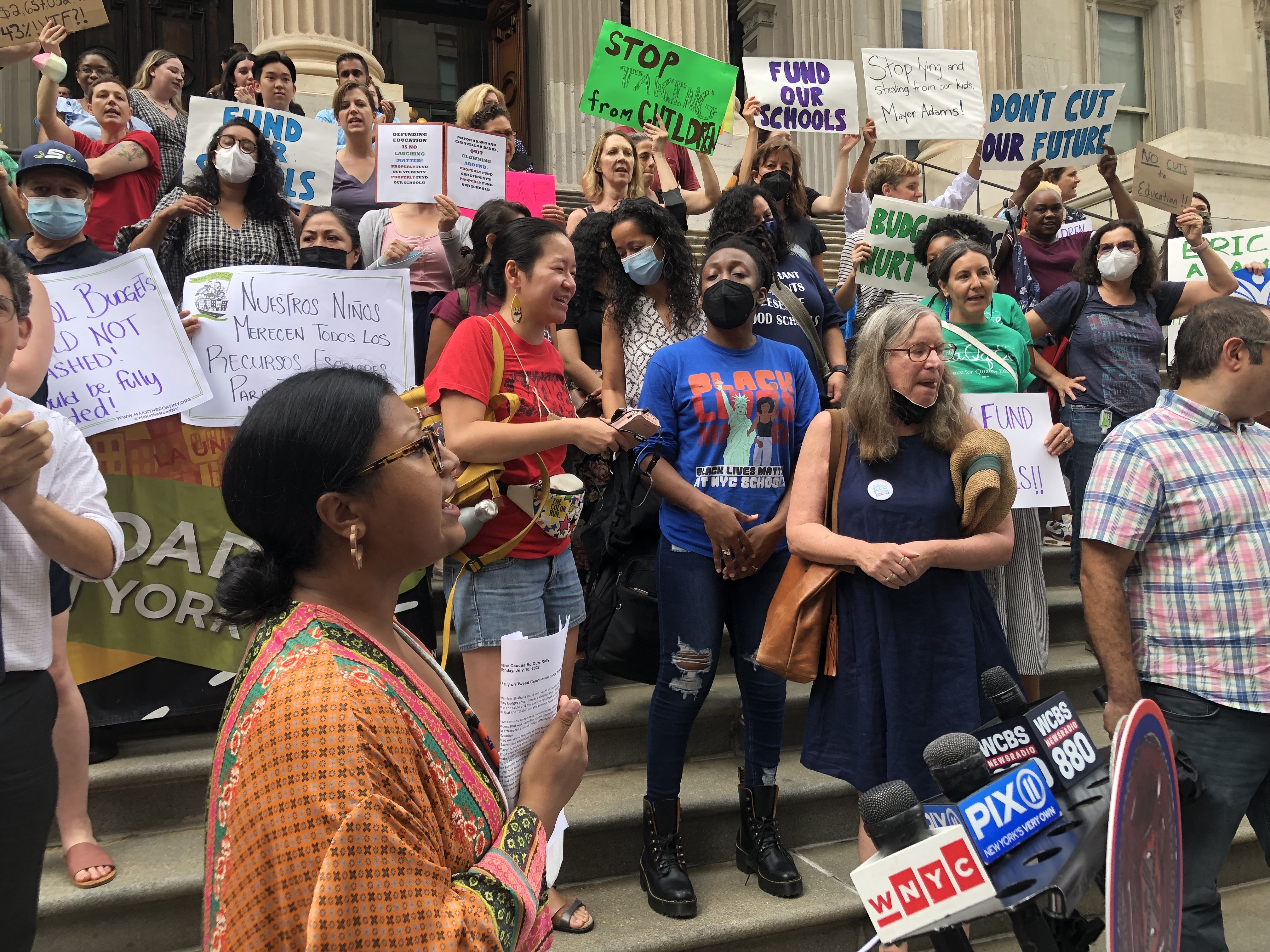 NYC Council members apologize for passing budget with school cuts