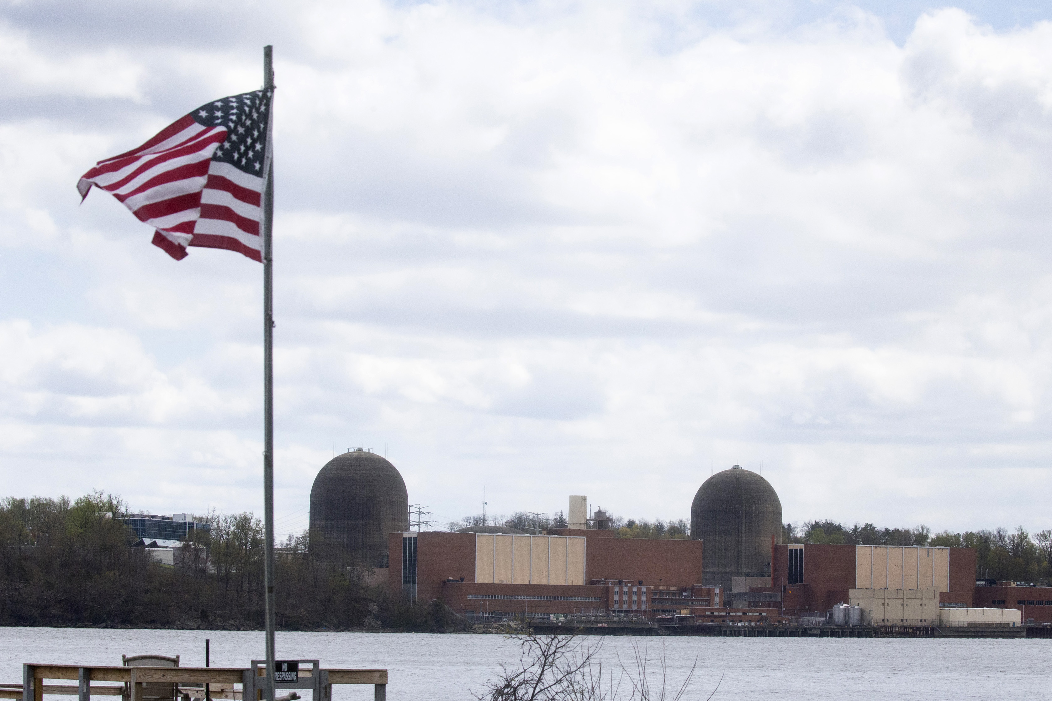 Indian Point plant owner will hold off on dumping radioactive water in the Hudson