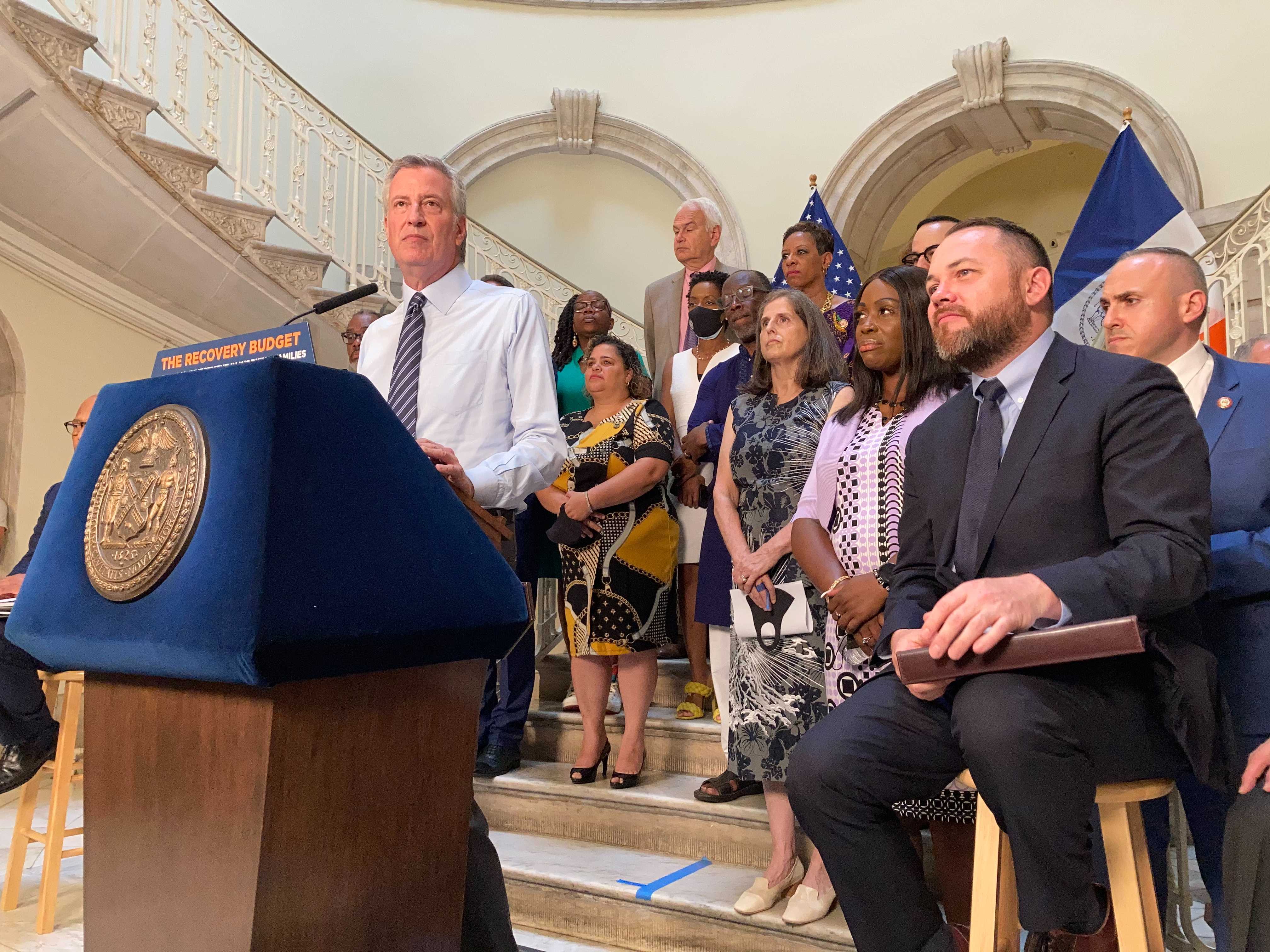 In Final $98.7 Billion Budget, De Blasio Places Priority On Schools And Recovery