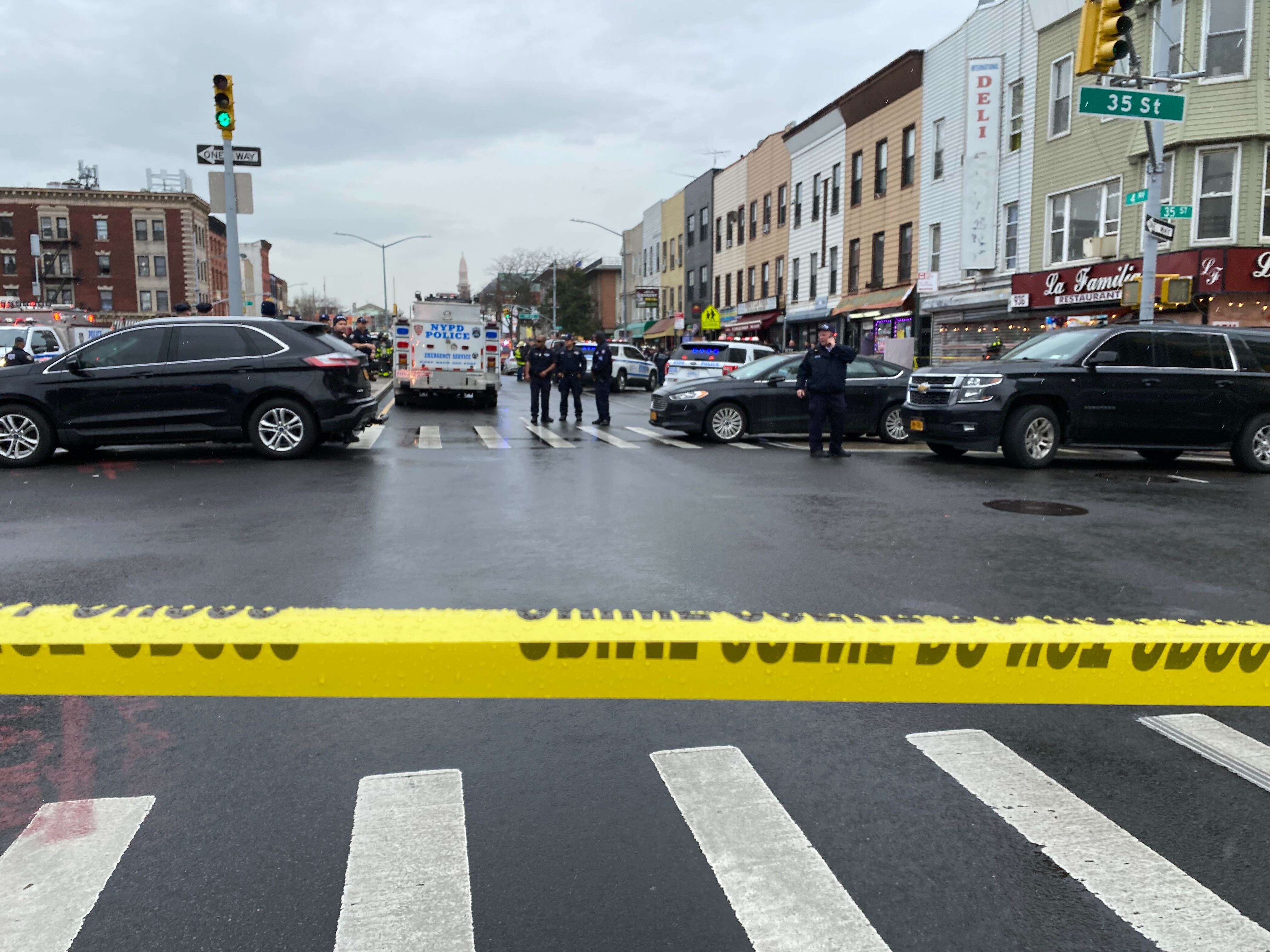 Multiple injuries, mayhem on Brooklyn subway after apparent shooting