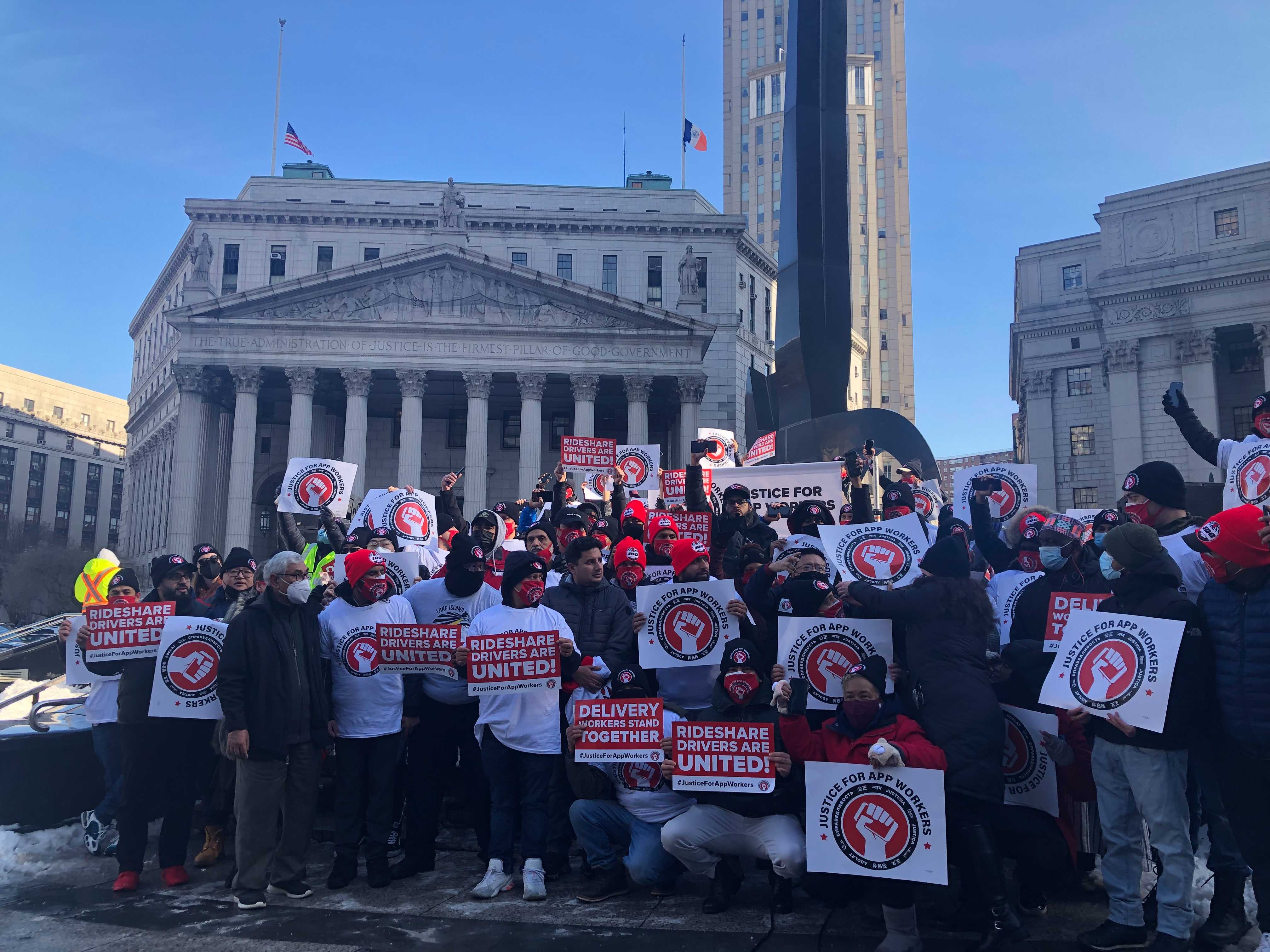 Thousands of Uber and Lyft Drivers Want the Right to Unionize. They Face An Uphill Battle