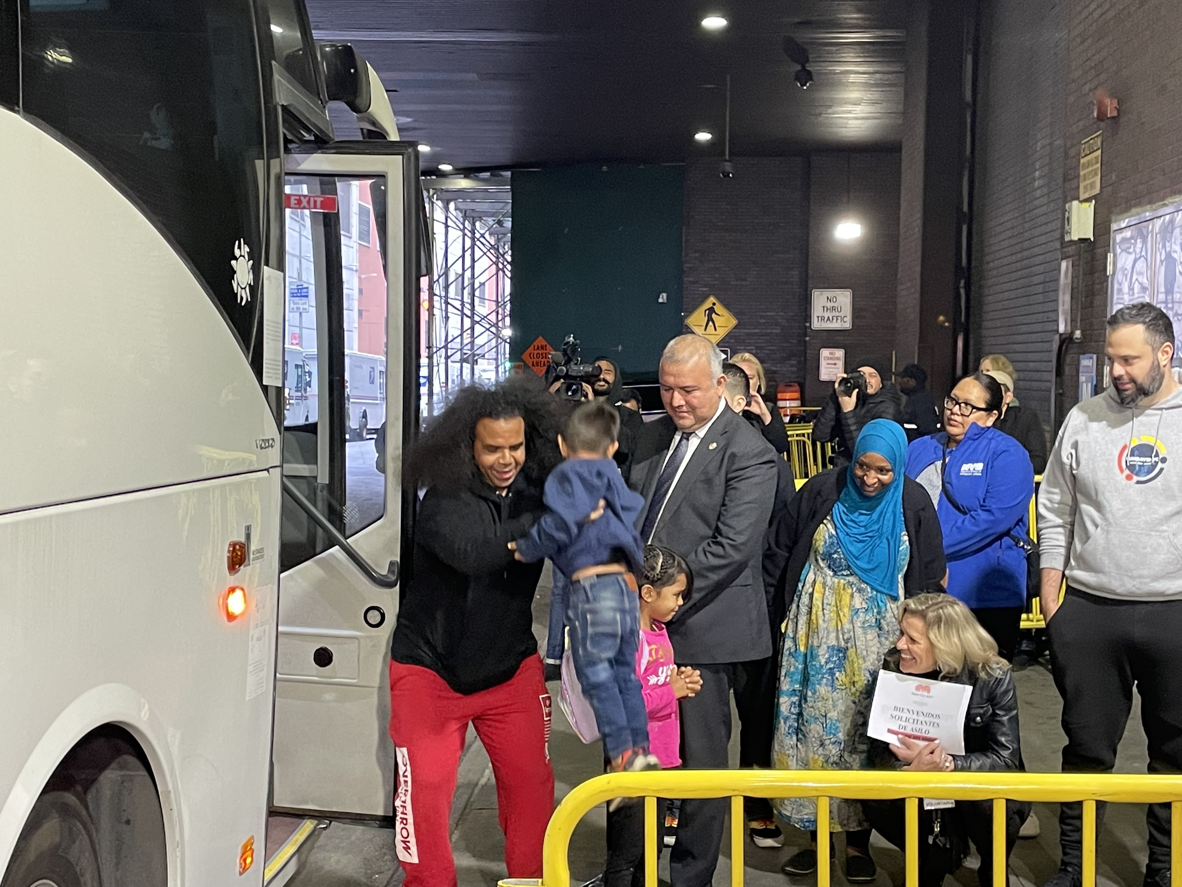 NYC receives 1st migrant bus from Texas in months, braces for more