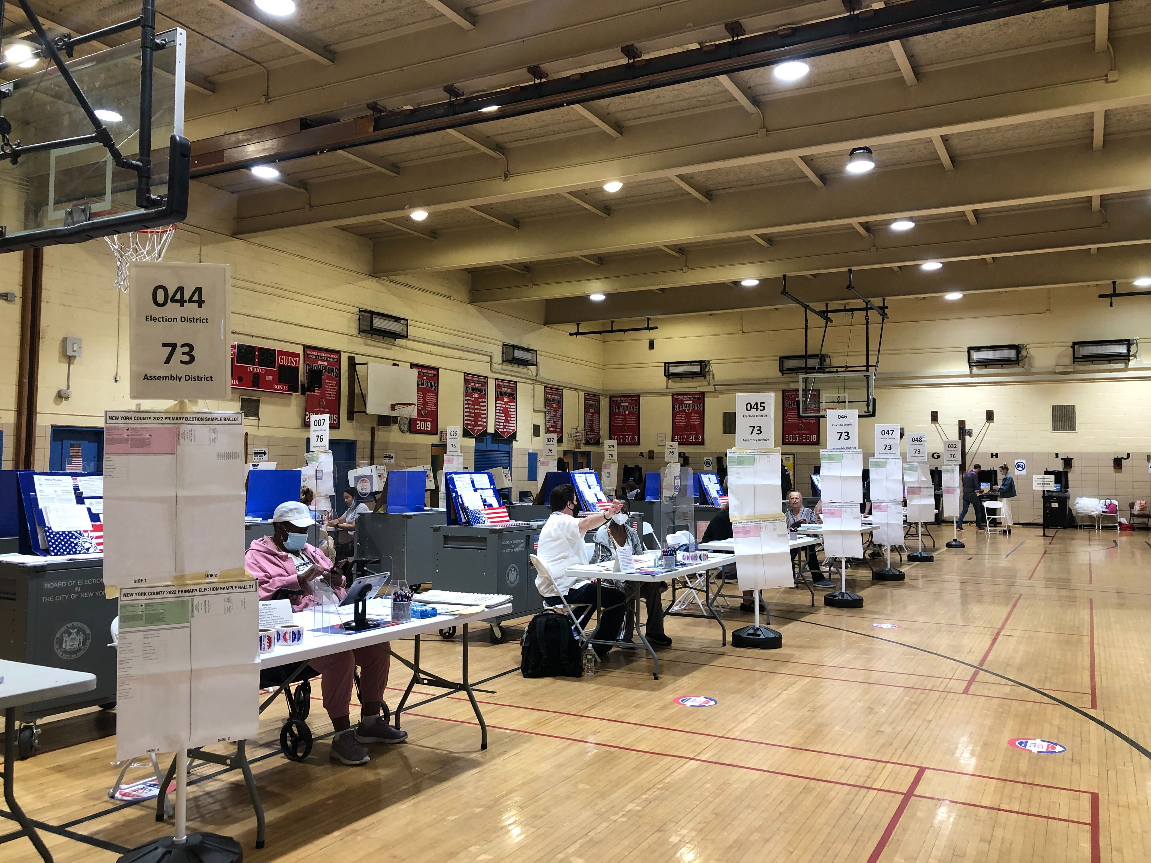 Live Updates: Early morning voters trickle in poll sites across NYC