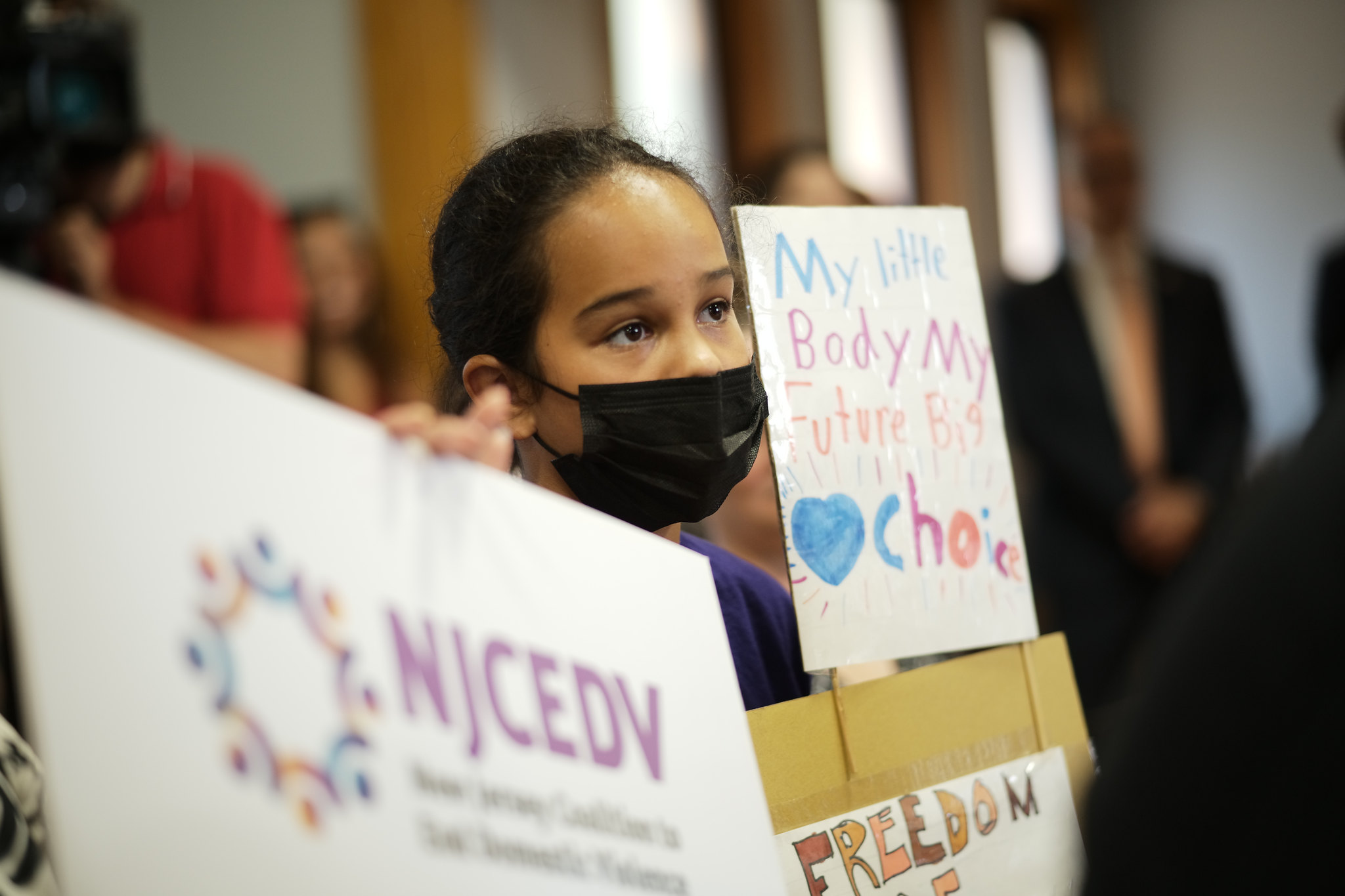 NJ finalizes abortion refuge for out-of-staters, protecting them and their doctors from extradition
