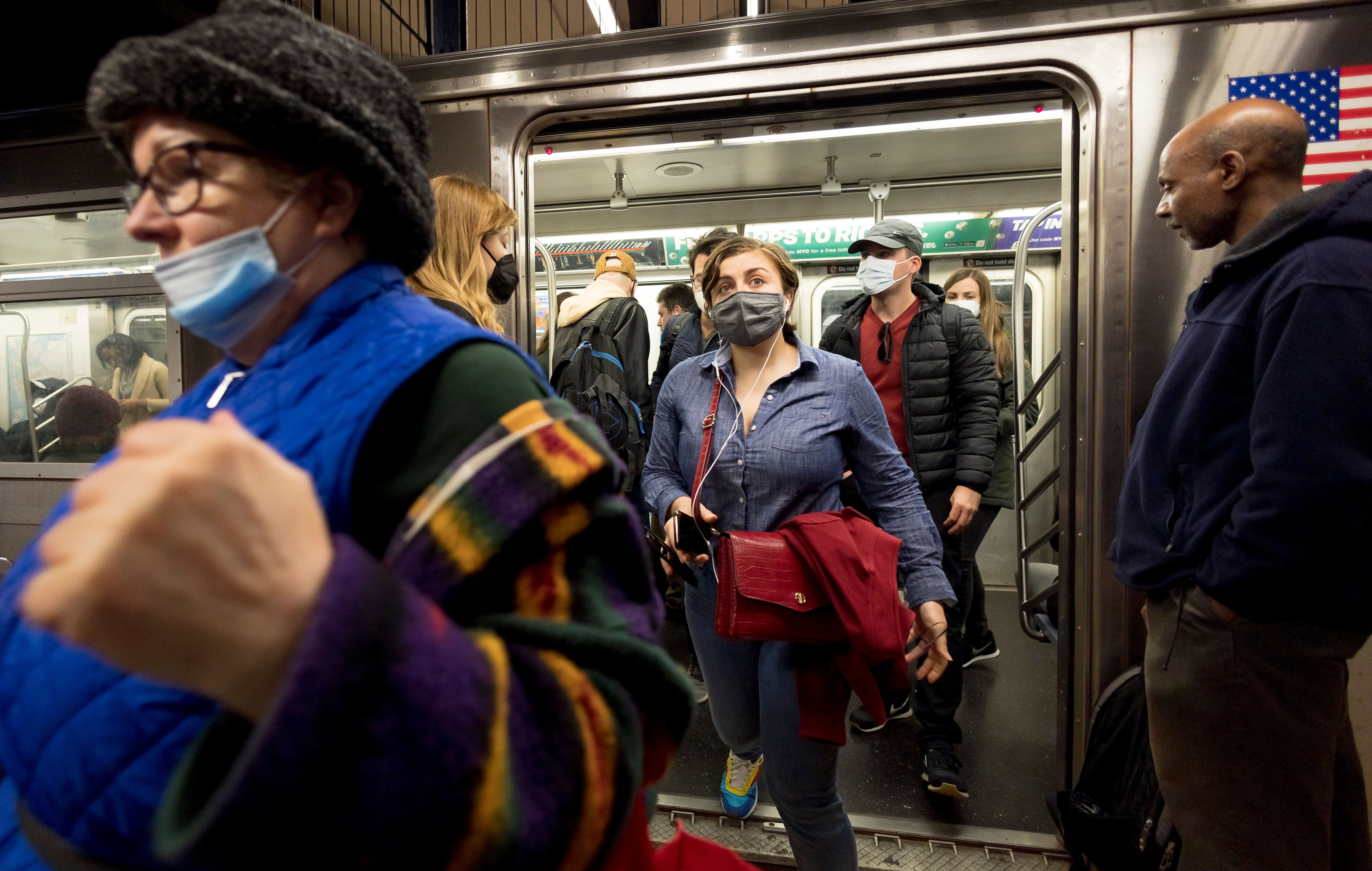 As NYC enters coronavirus plateau, health officials push for extension of long COVID services