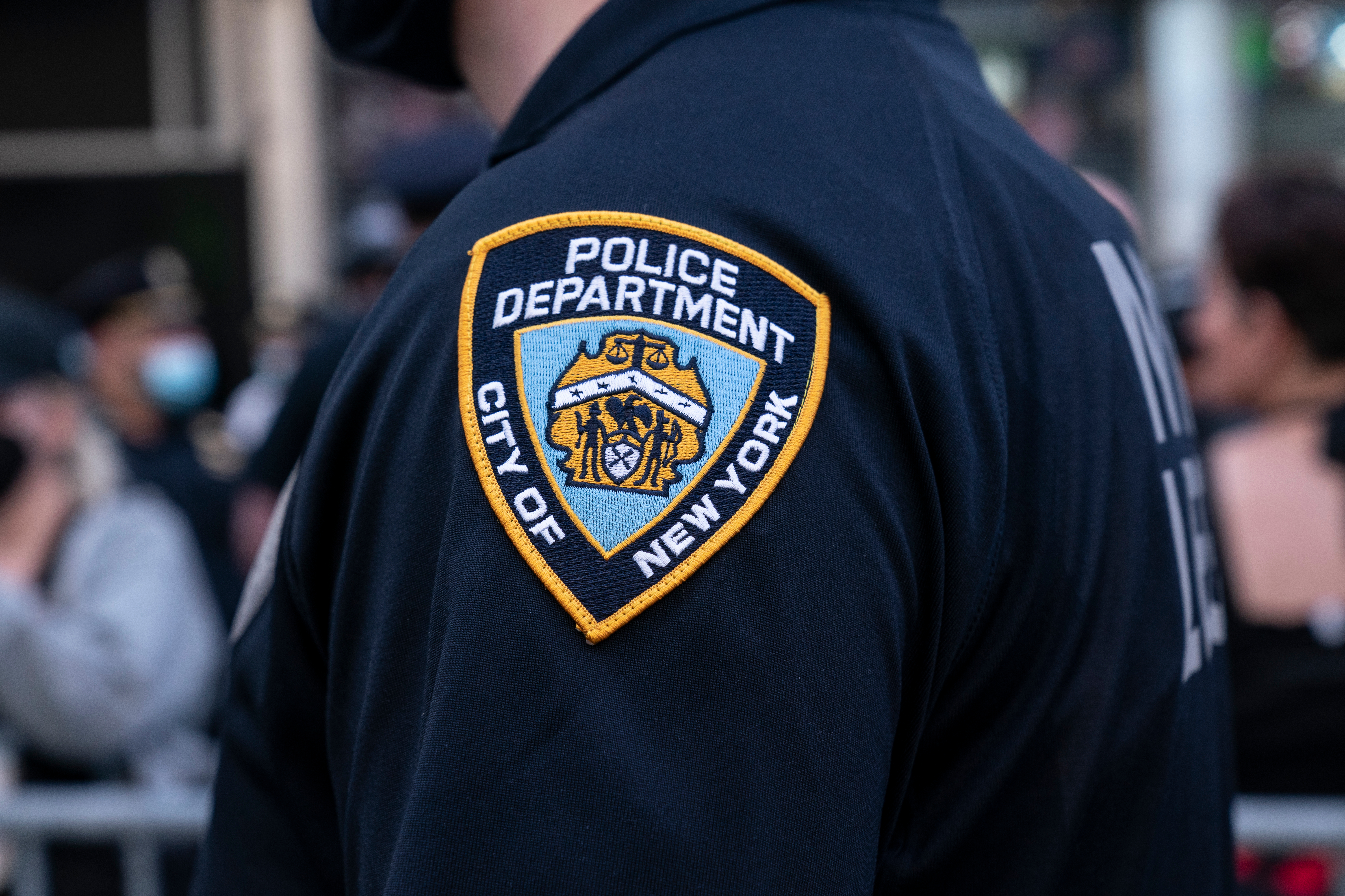 Police sources: Officer hospitalized after apparent suicide attempt in Bronx station house