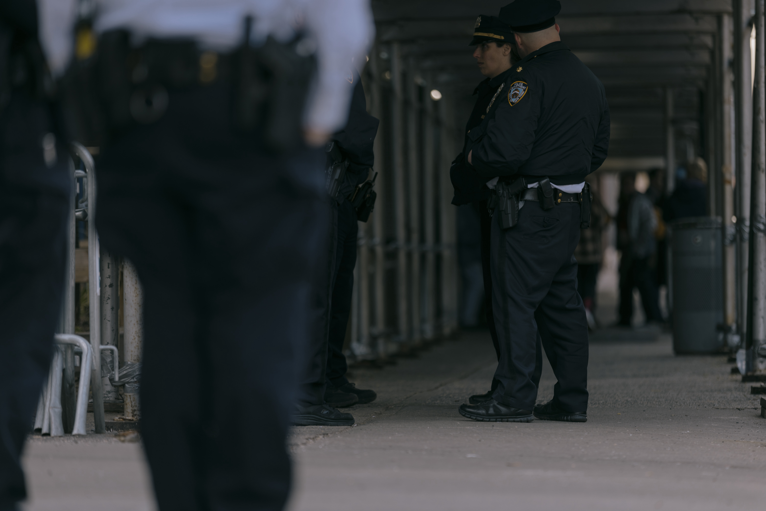 NYPD: Queens burglar posing as Amazon worker has been pillaging apartments for a year