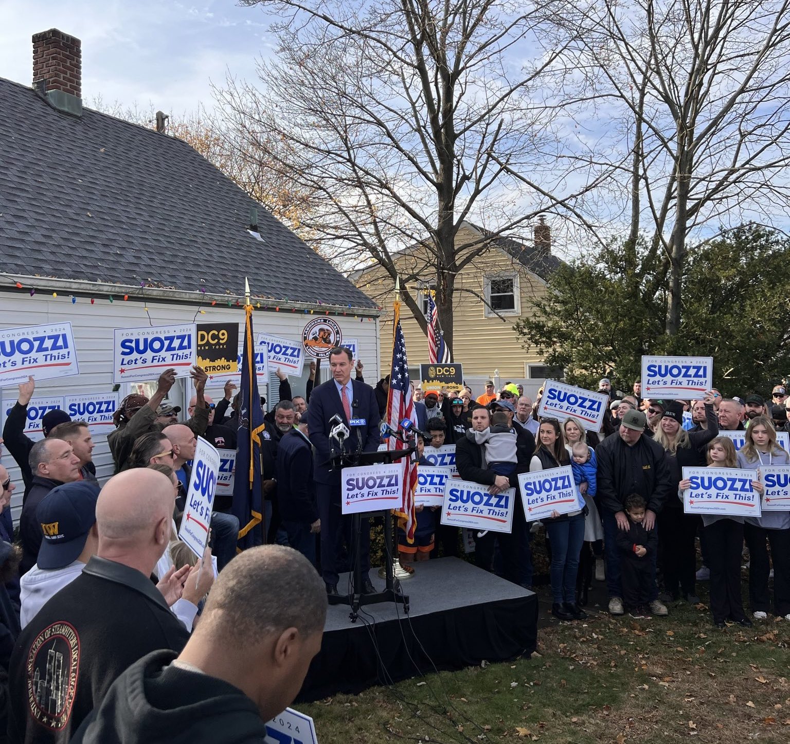 Suozzi kicks off congressional comeback bid in Levittown