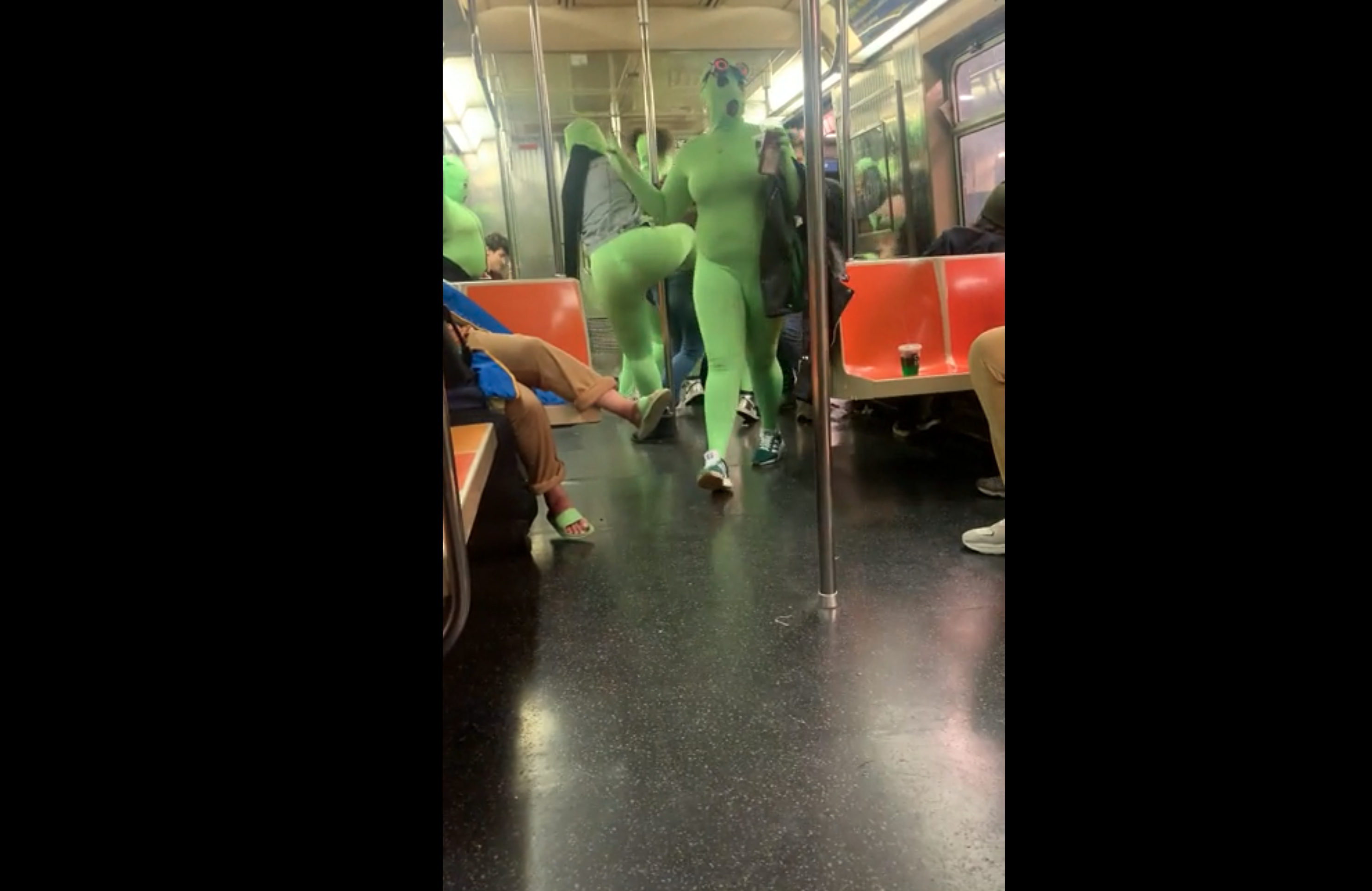 NYPD IDs 4 members of green jumpsuit-wearing group suspected of beating two subway riders last week