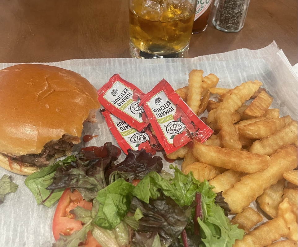 Early Addition: Burgergate at Newark Airport
