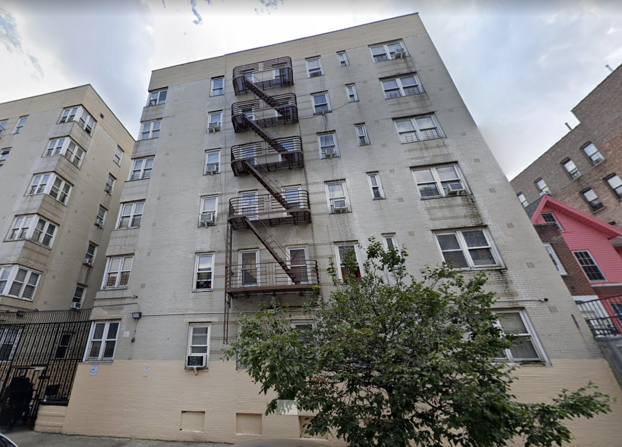 Bronx 9-year-old dies after fall from fourth story window: NYPD