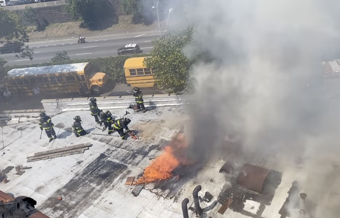 10 firefighters injured in South Williamsburg blaze: FDNY