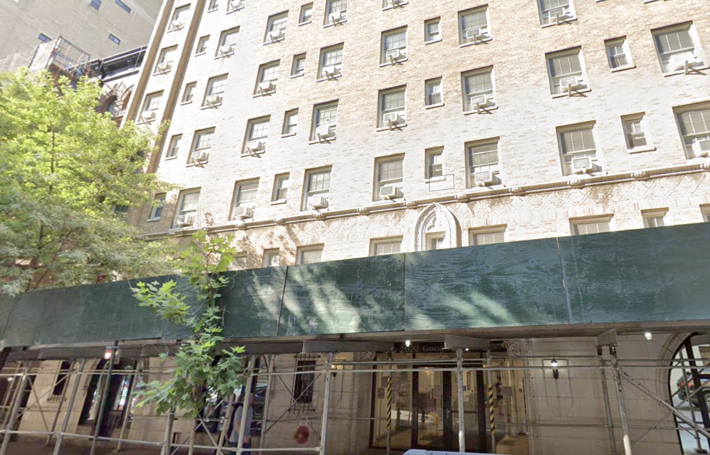 11-year-old boy found dead at Manhattan migrant shelter, officials say
