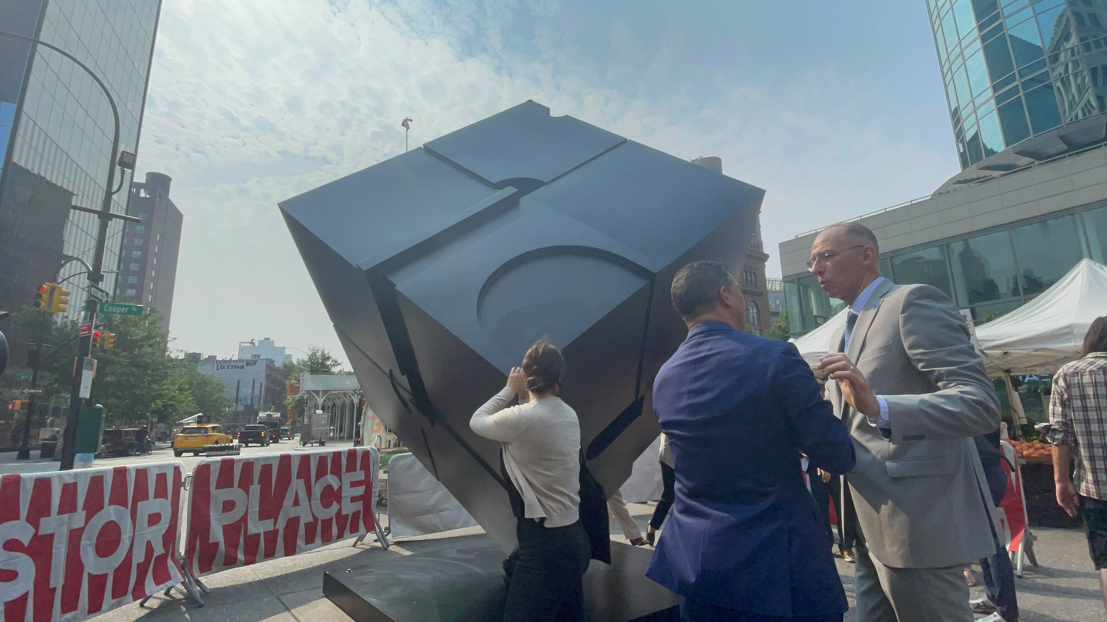 EV Grieve: On Astor Place, the cube will BRB to spin again