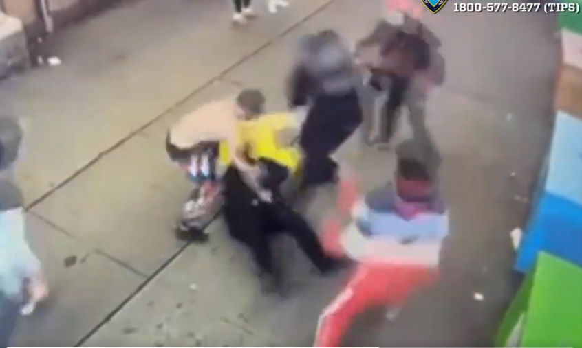 Manhattan DA drops charges against man in Times Square melee with police