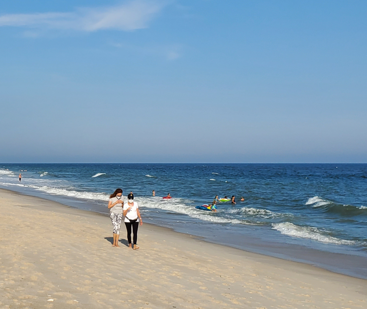 De Blasio Plans To Open All NYC Public Beaches Starting Memorial Day Weekend