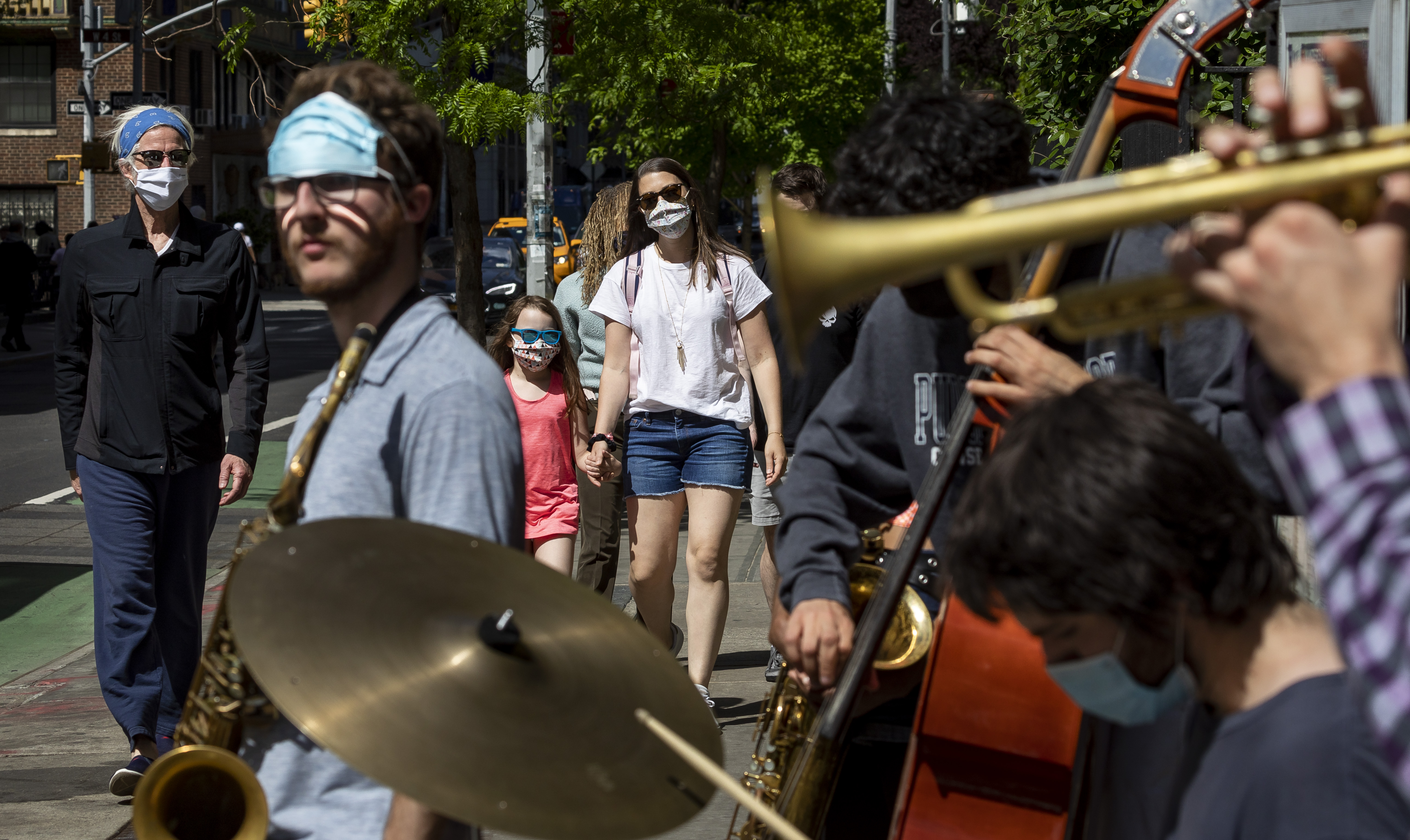 Indoor Mask Mandates Still in Place As New Yorkers Raise Concerns About New CDC Guidelines