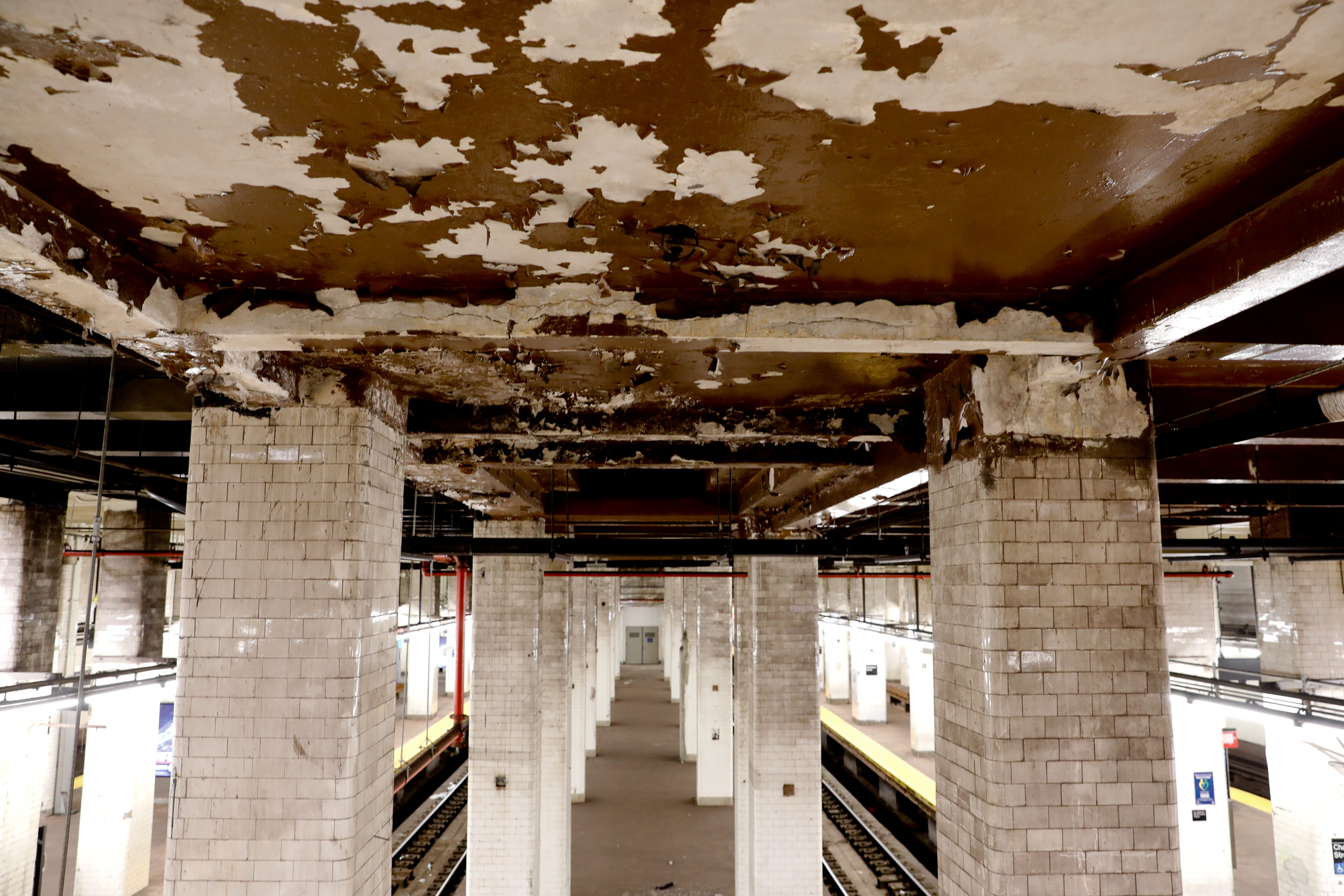 MTA will spend $100M to revitalize 2 grimy, historic NYC subway stations