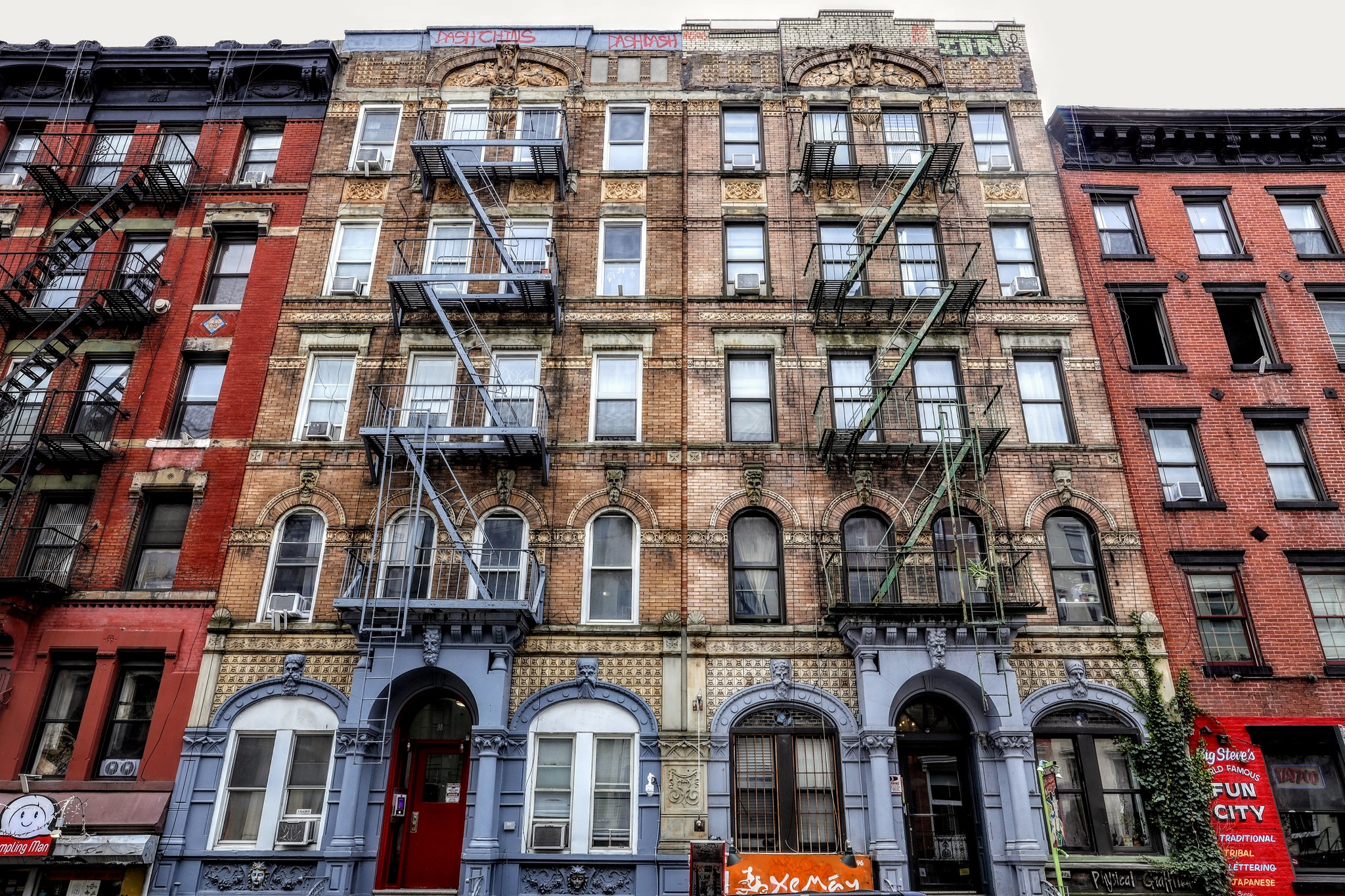 Early Addition: Yankee fans who threw beer at opposing players: We award you no points and may God have mercy on your souls