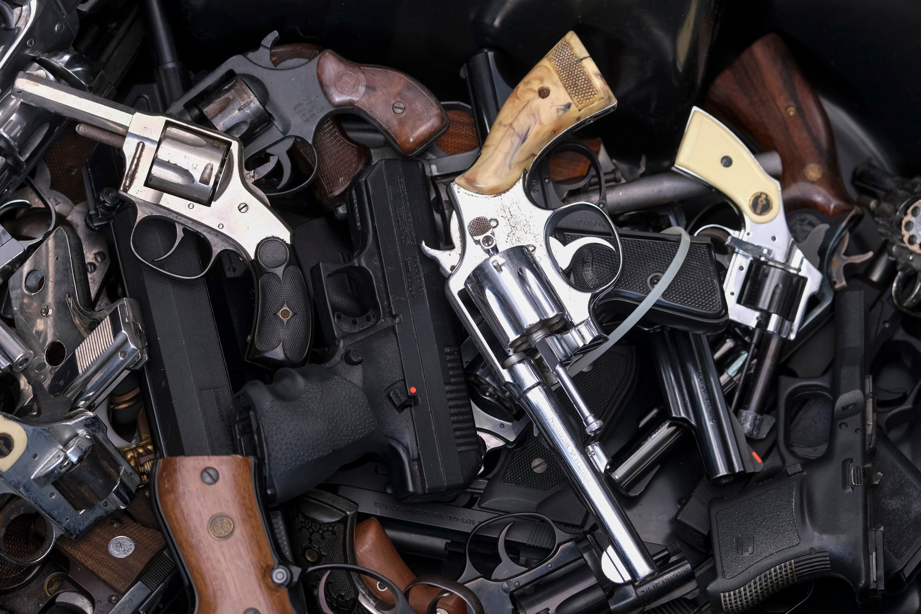 Early Addition: New York just bought back over 3,000 guns