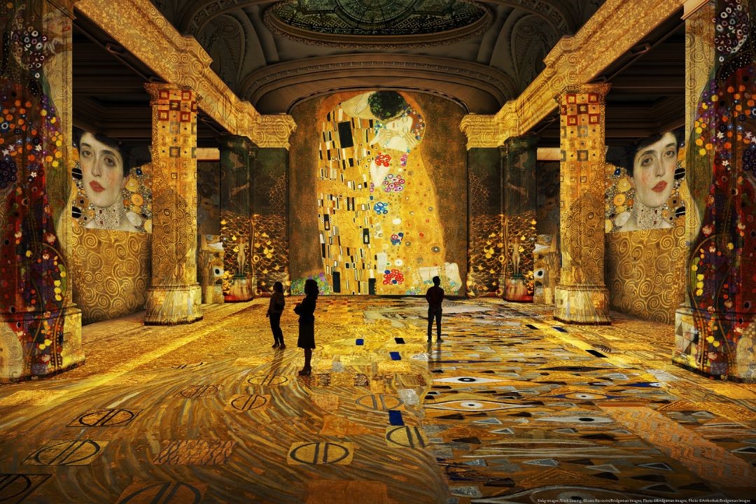 Experience Gustav Klimt: Gold in Motion, opening at Hall des Lumi&egrave;res on September 14th