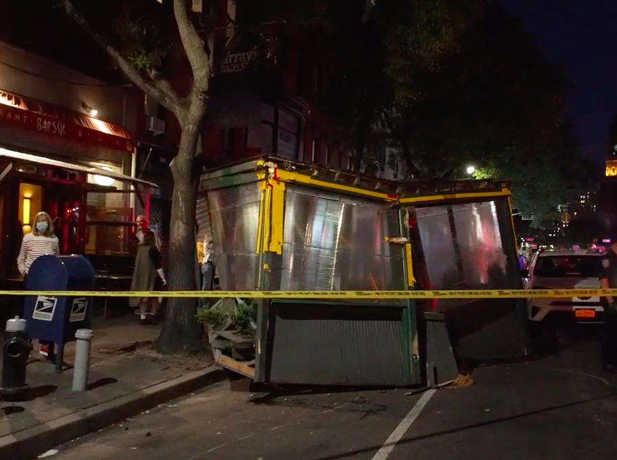Garbage Truck Drags Outdoor Dining Shed With Diners Inside Garbage Truck Drags Outdoor Dining Shed With Diners Inside