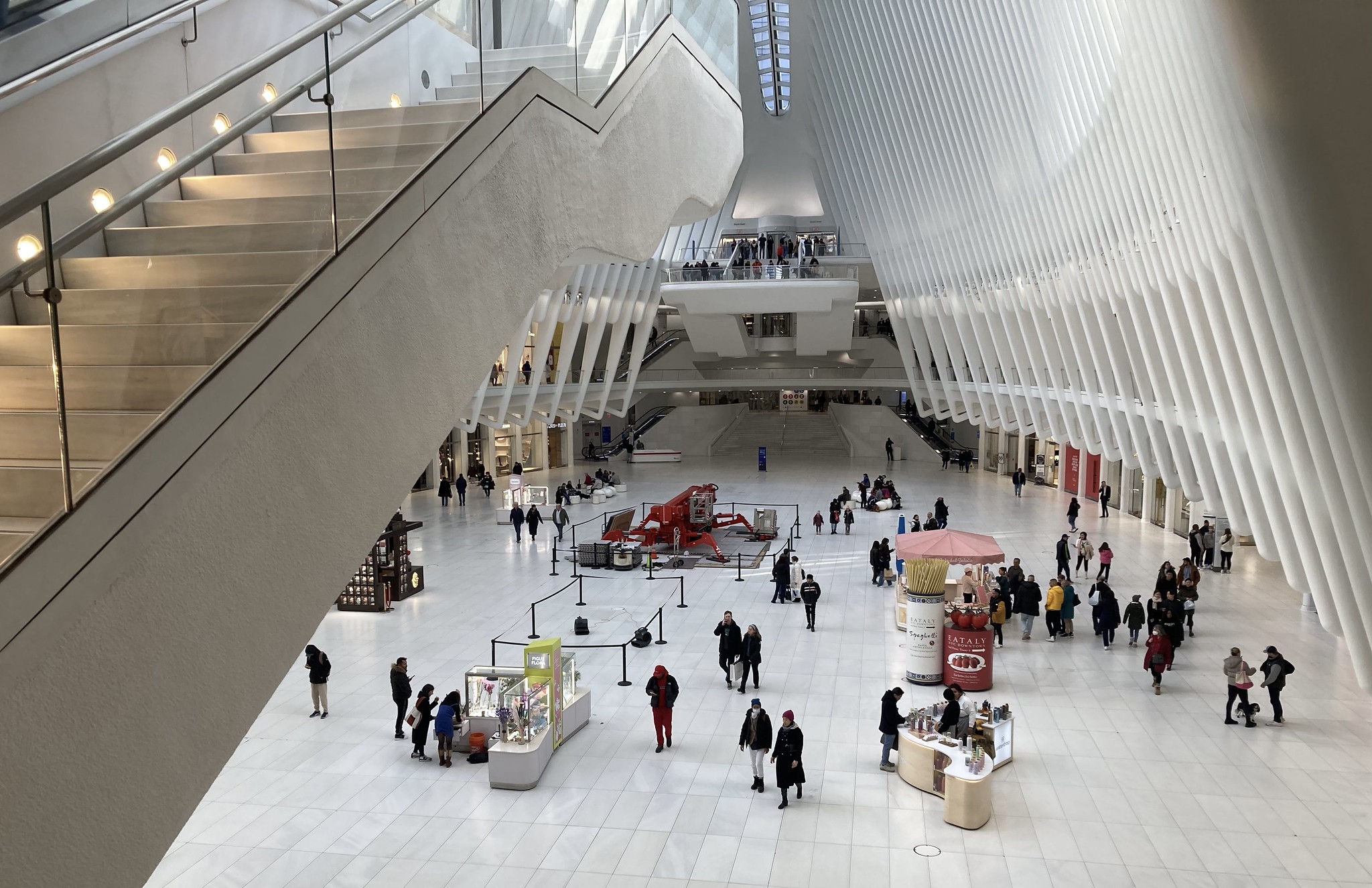 the Oculus shopping mall