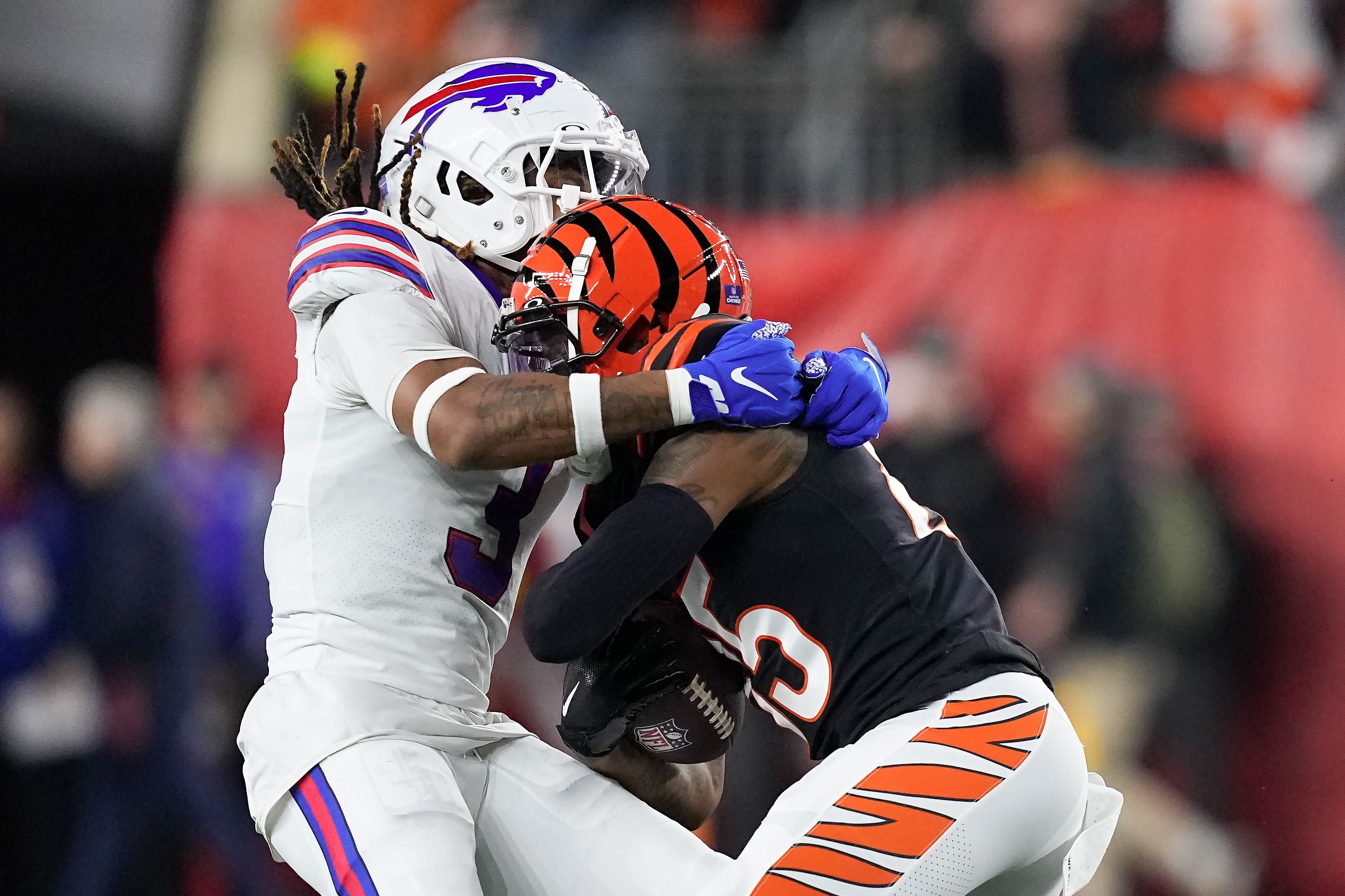 Who is Damar Hamlin, the Buffalo Bills player who collapsed at Monday's  game? : NPR