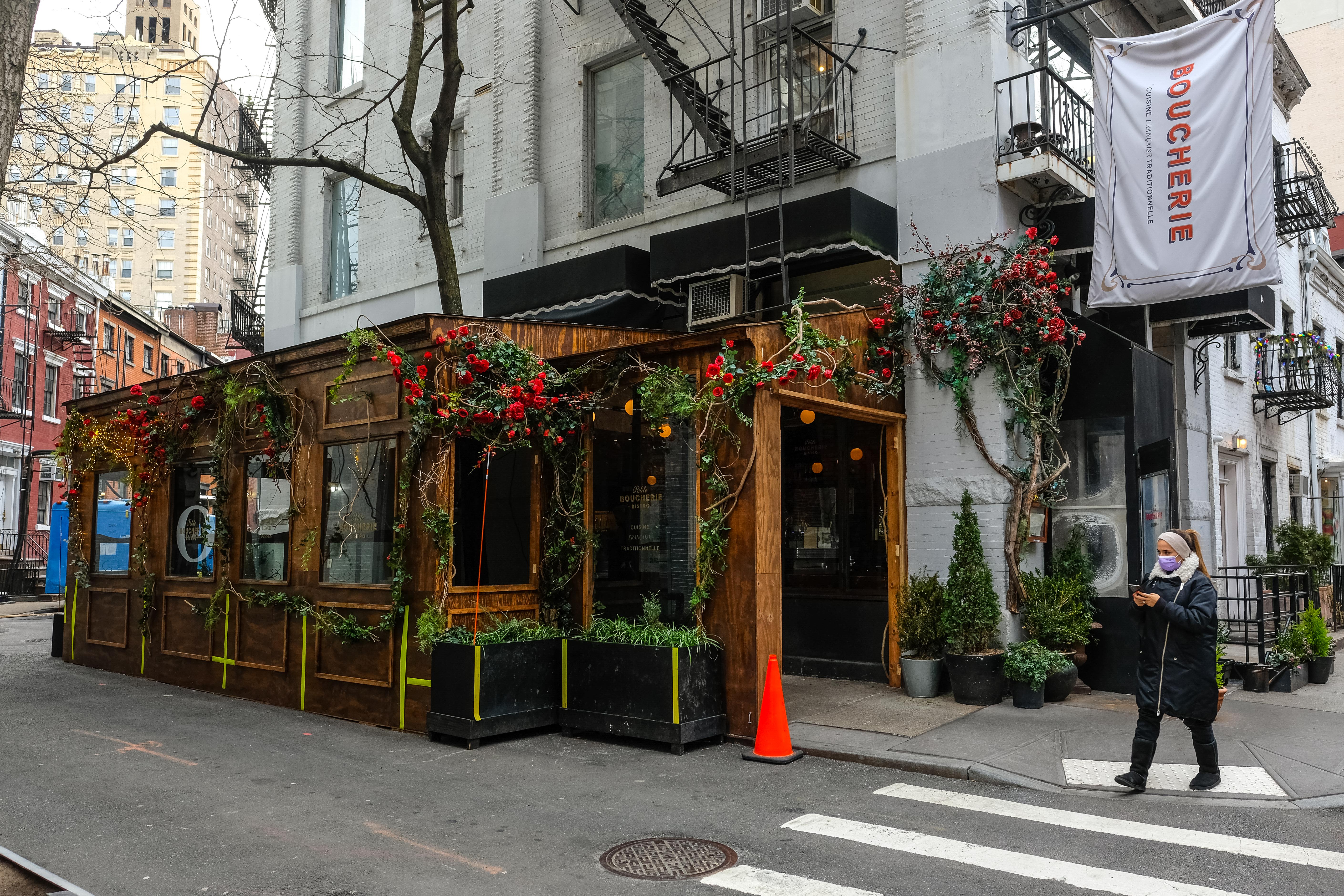 &lsquo;Another Gut Punch&rsquo;: New York City Restaurants Want More Aid After Omicron Sets Back Recovery