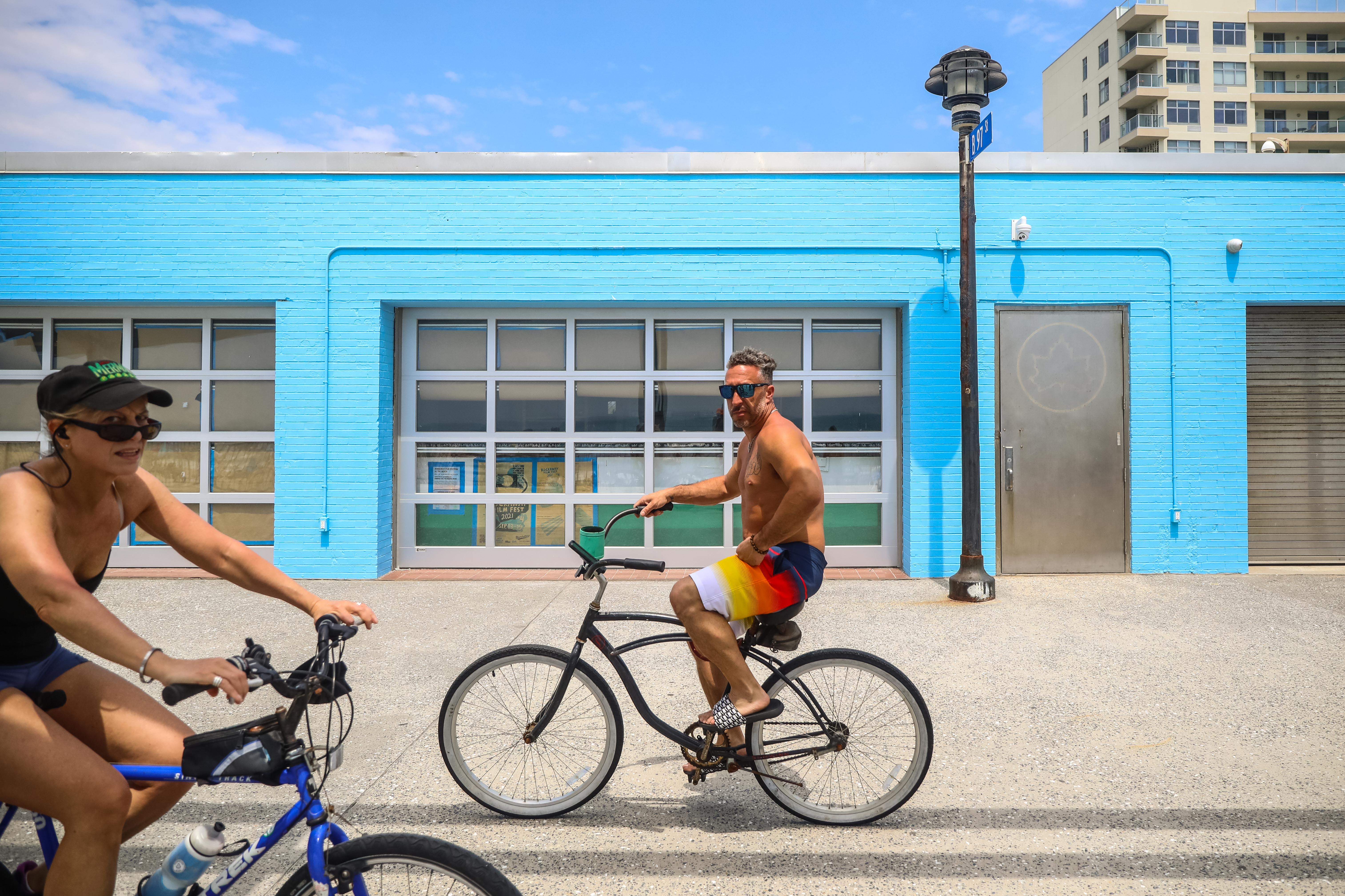 Friday’s your beach day: Clouds and thunderstorms expected for Labor Day weekend