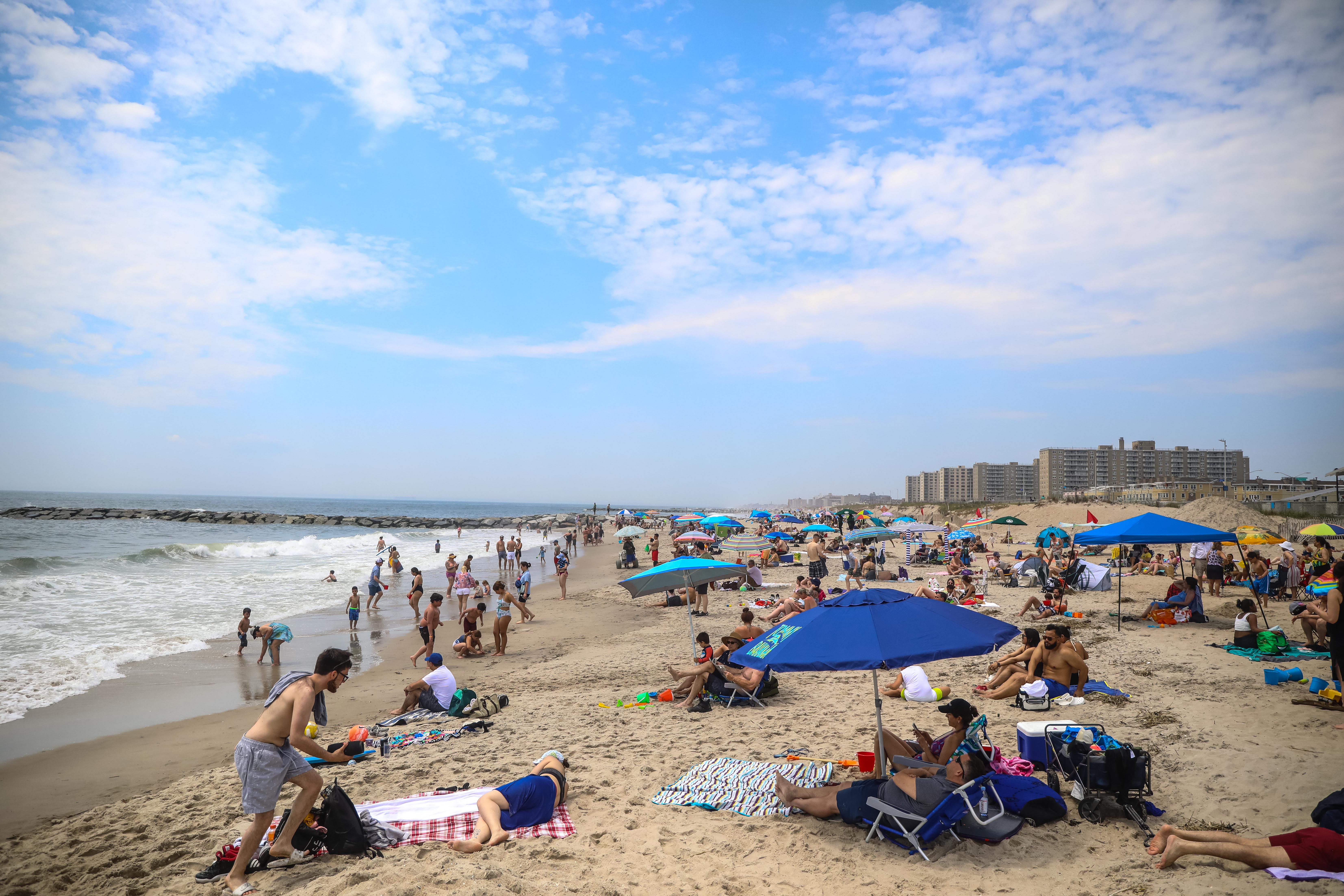 The Ultimate Guide to New York's Far Rockaway Beach: Where to Eat