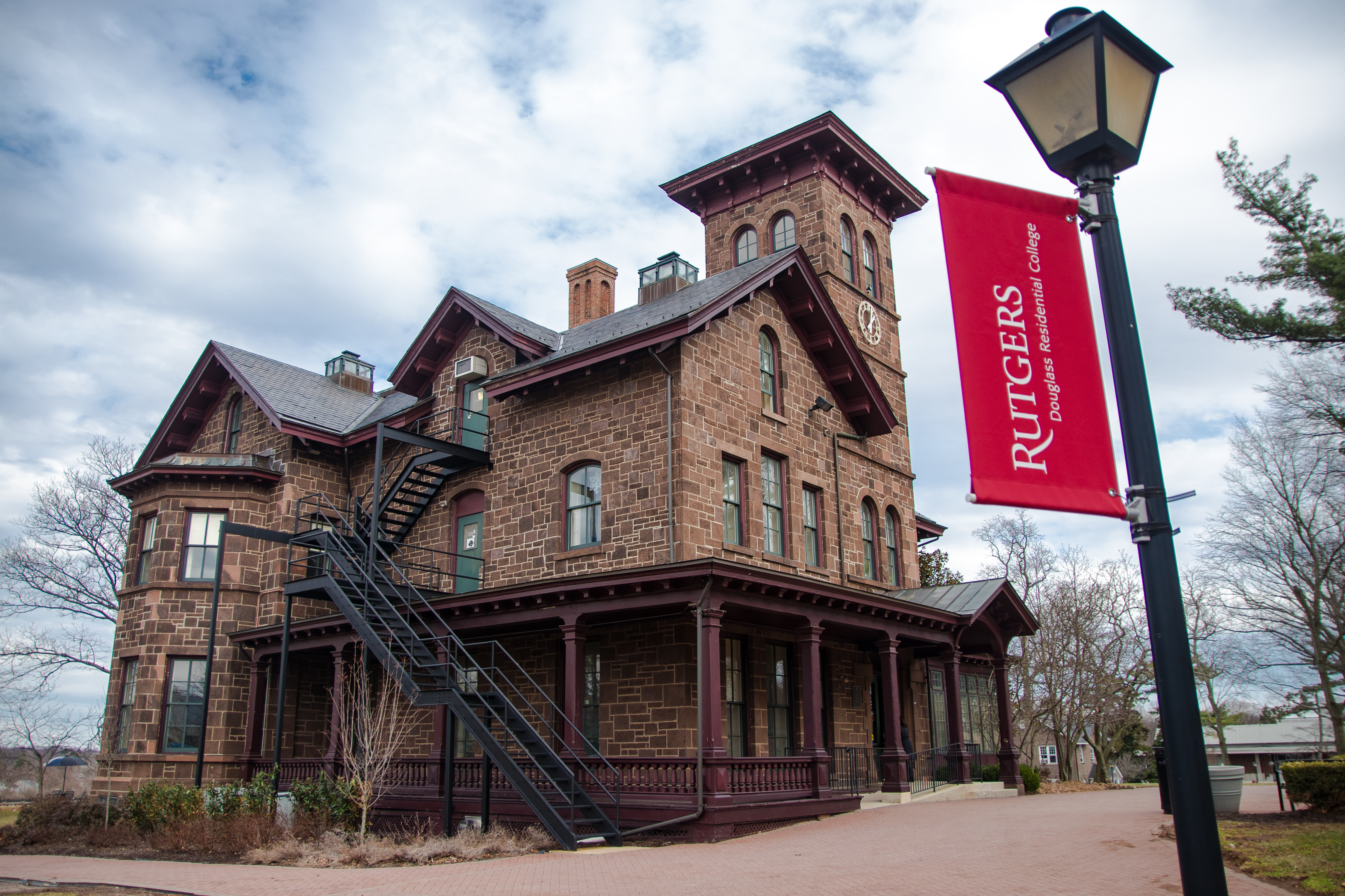 Rutgers faculty strikes &mdash; 9,000 educators to walk off job, affecting 67,000 students