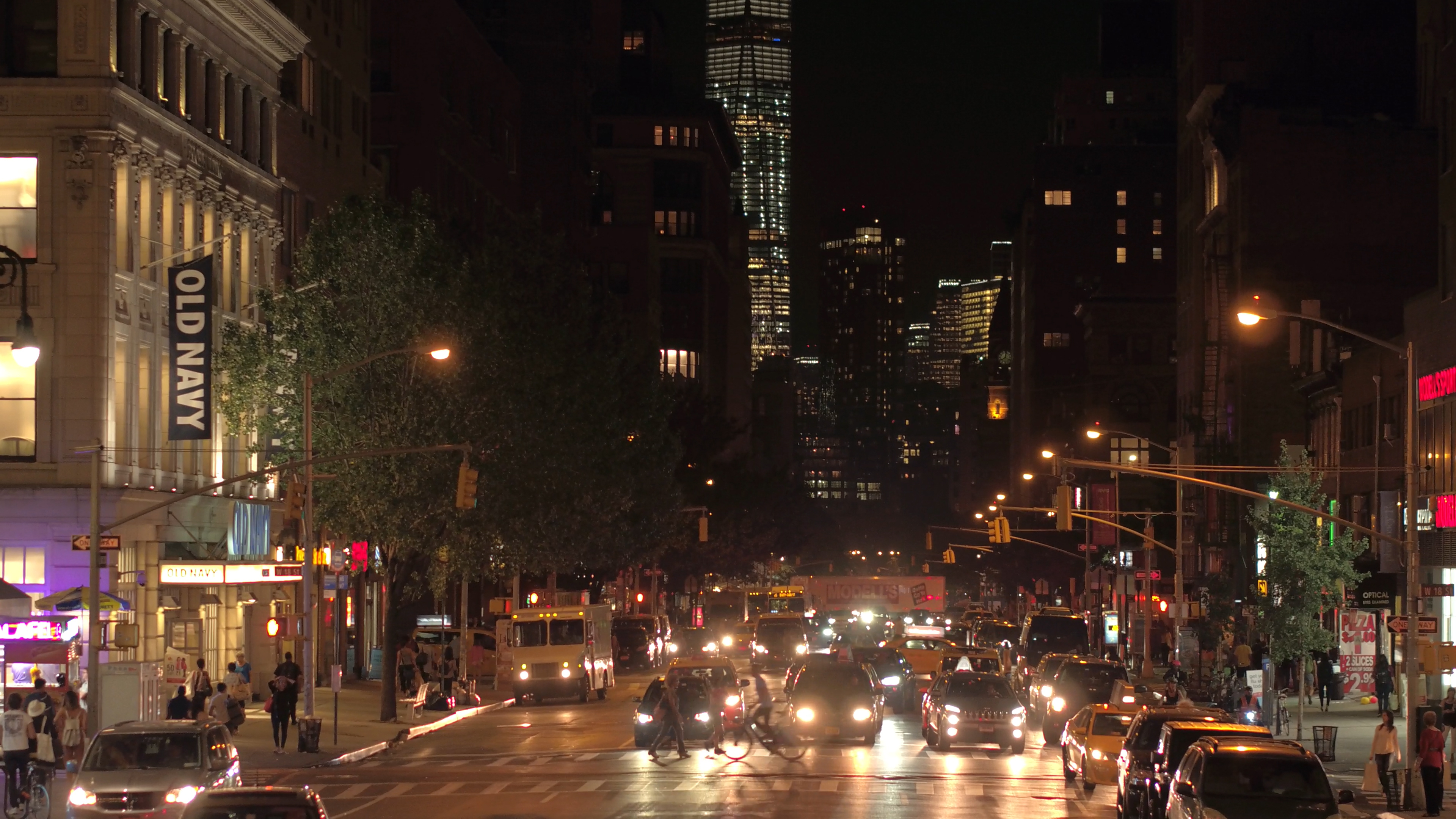 Driver crashes into 7 pedestrians in Midtown crosswalk